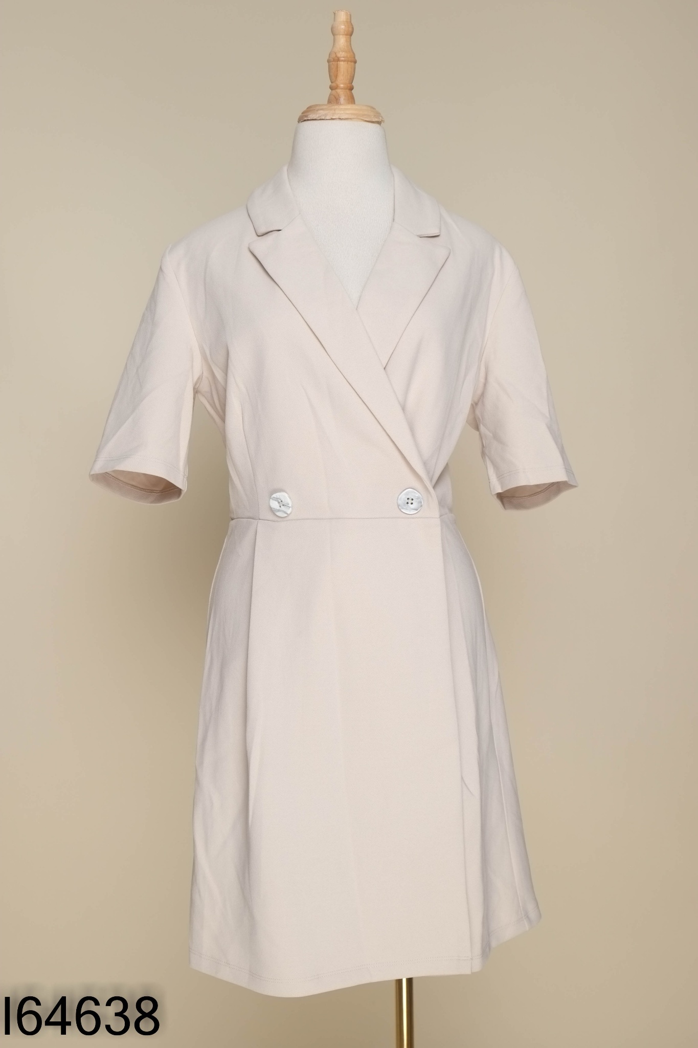 Váy RESERVED cổ vest be