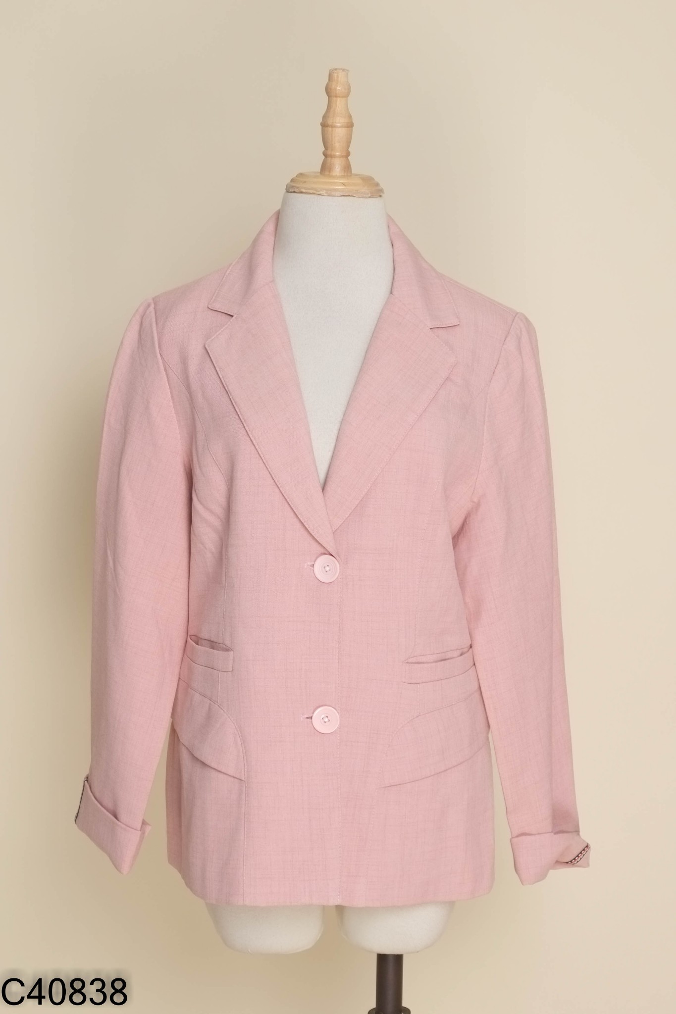 Blazer hồng trơn khuy