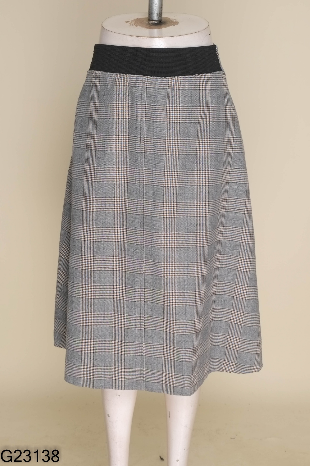 Chân váy IVY MODA xám kẻ caro