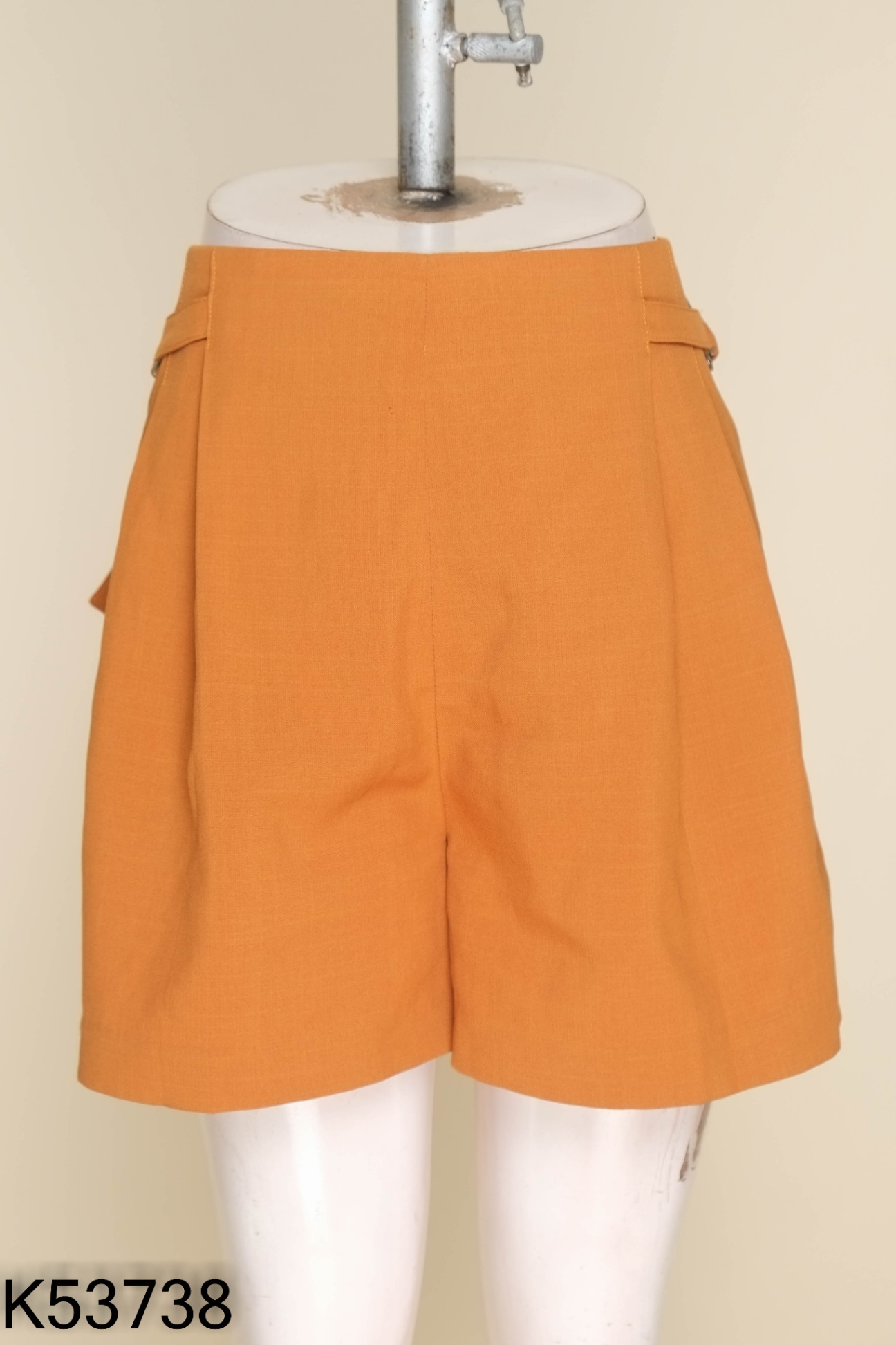 Quần shorts UP TO SECODS nây thắt eo