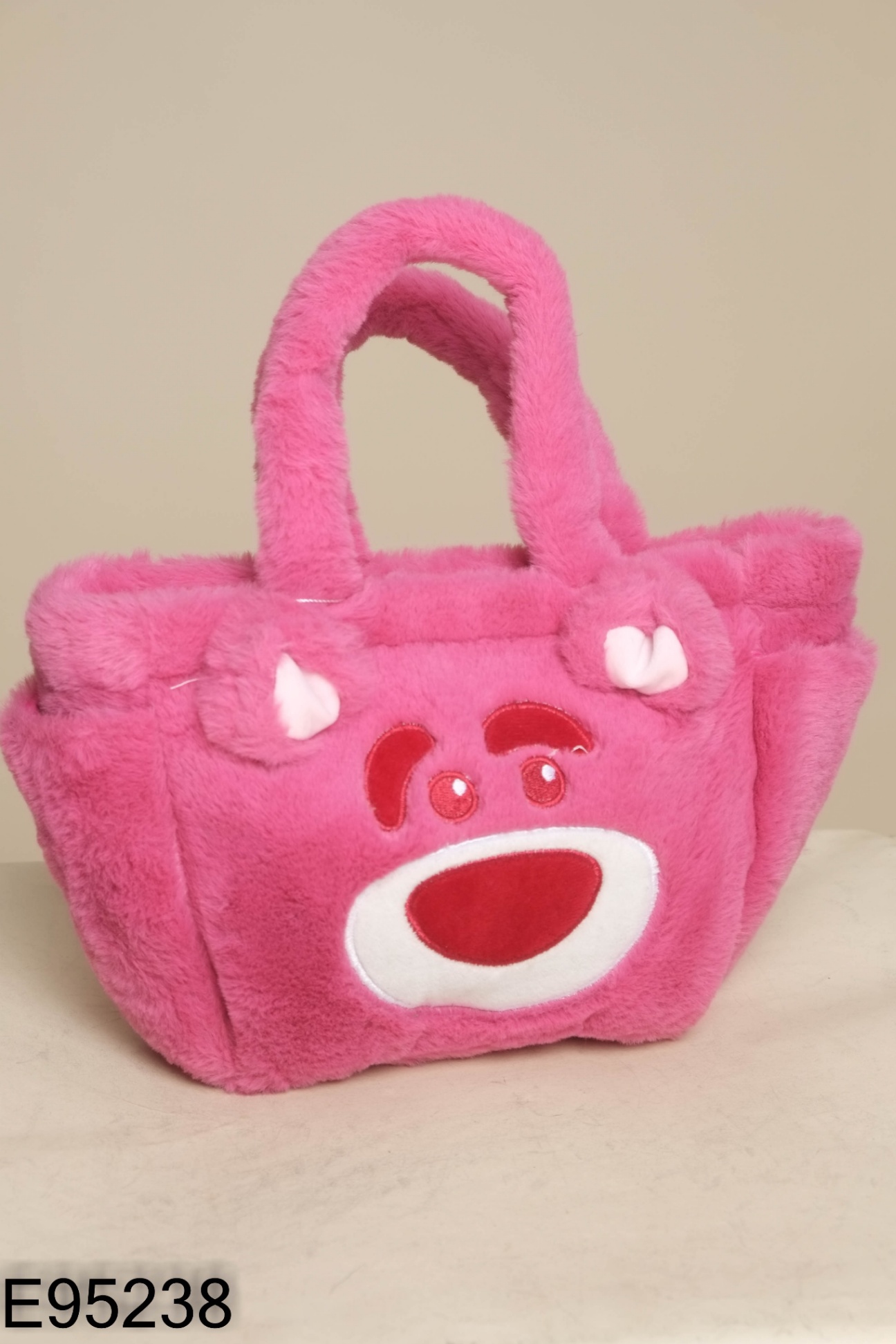 Túi xách lông gấu hồng