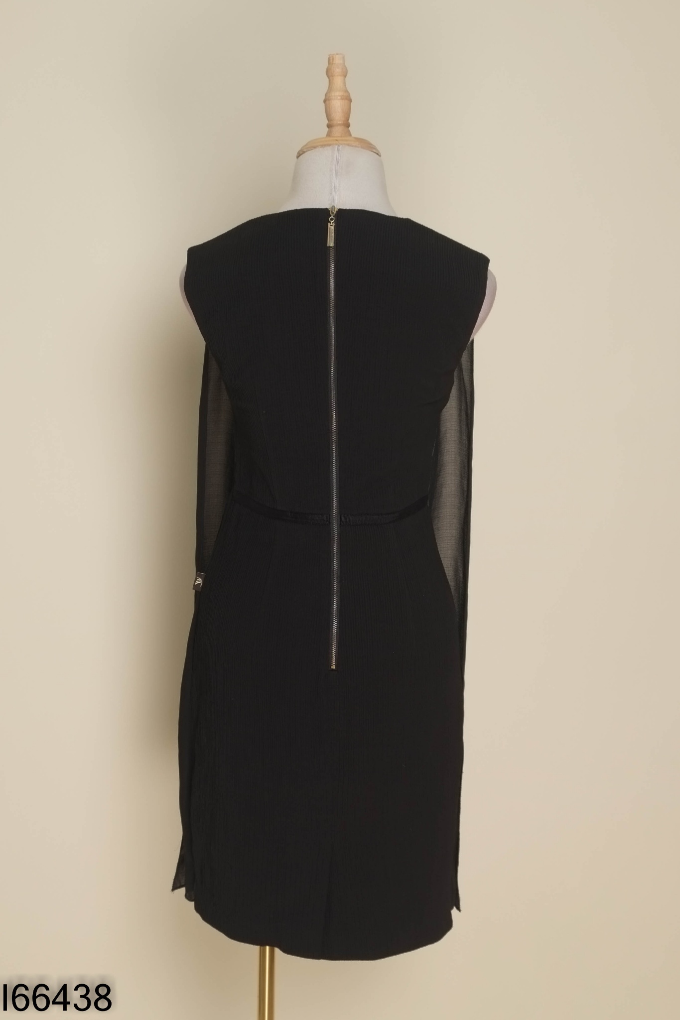 Váy đen IVY MODA phối voan