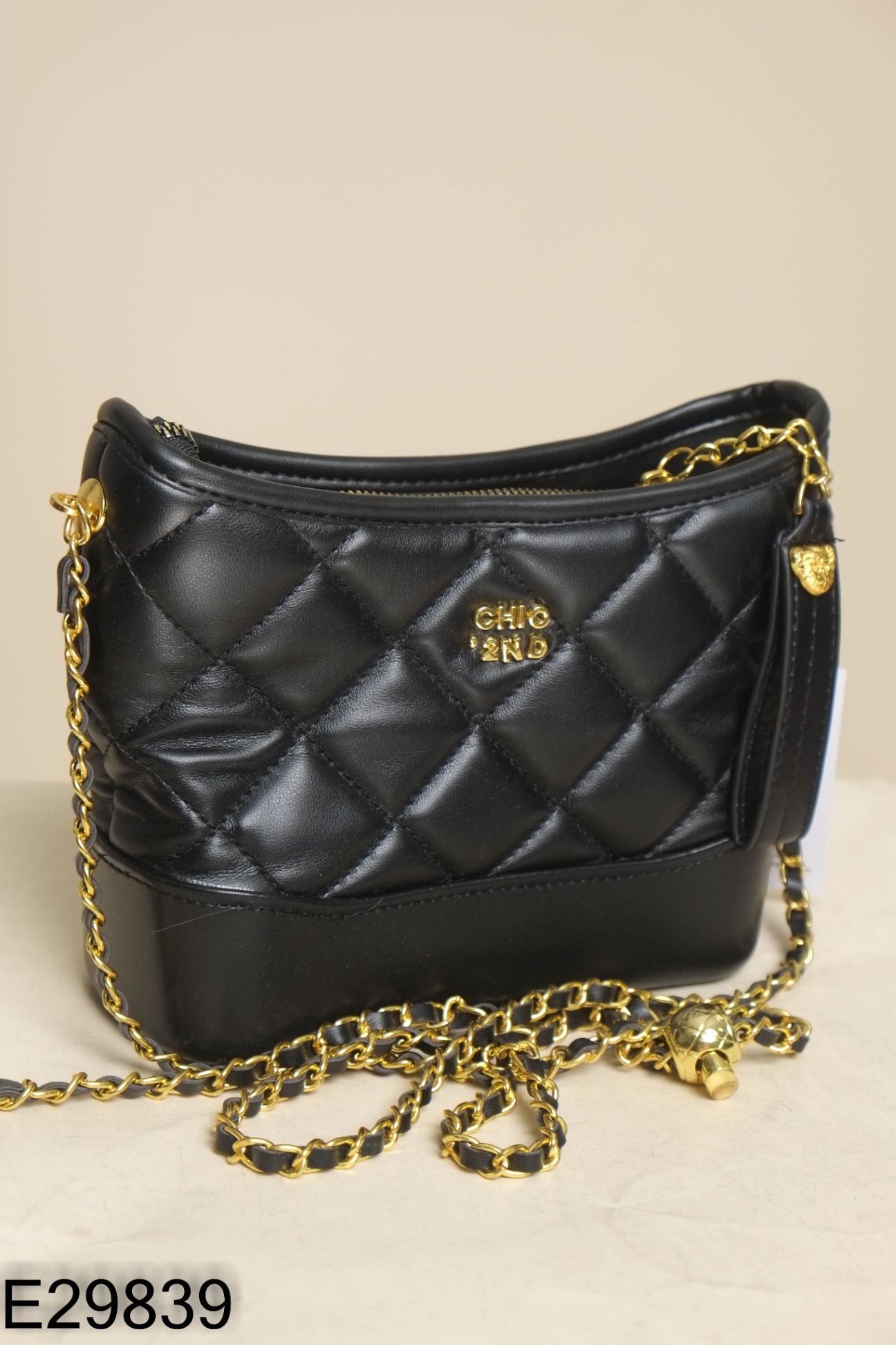 Túi CHIO'2ND đen trần trám