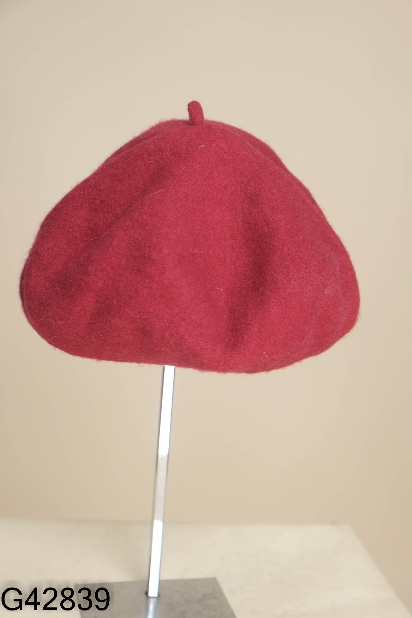 Mũ nồi dạ đỏ