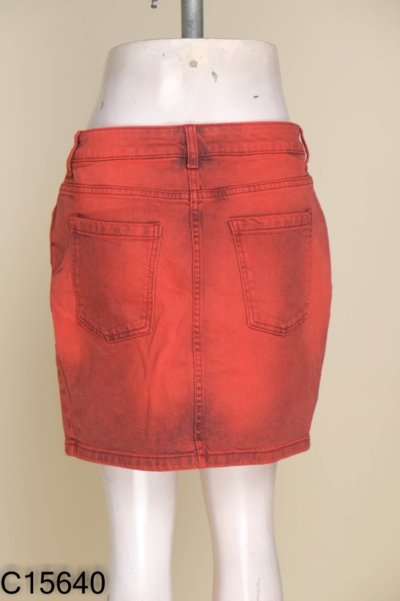 Chân váy HM jeans đỏ