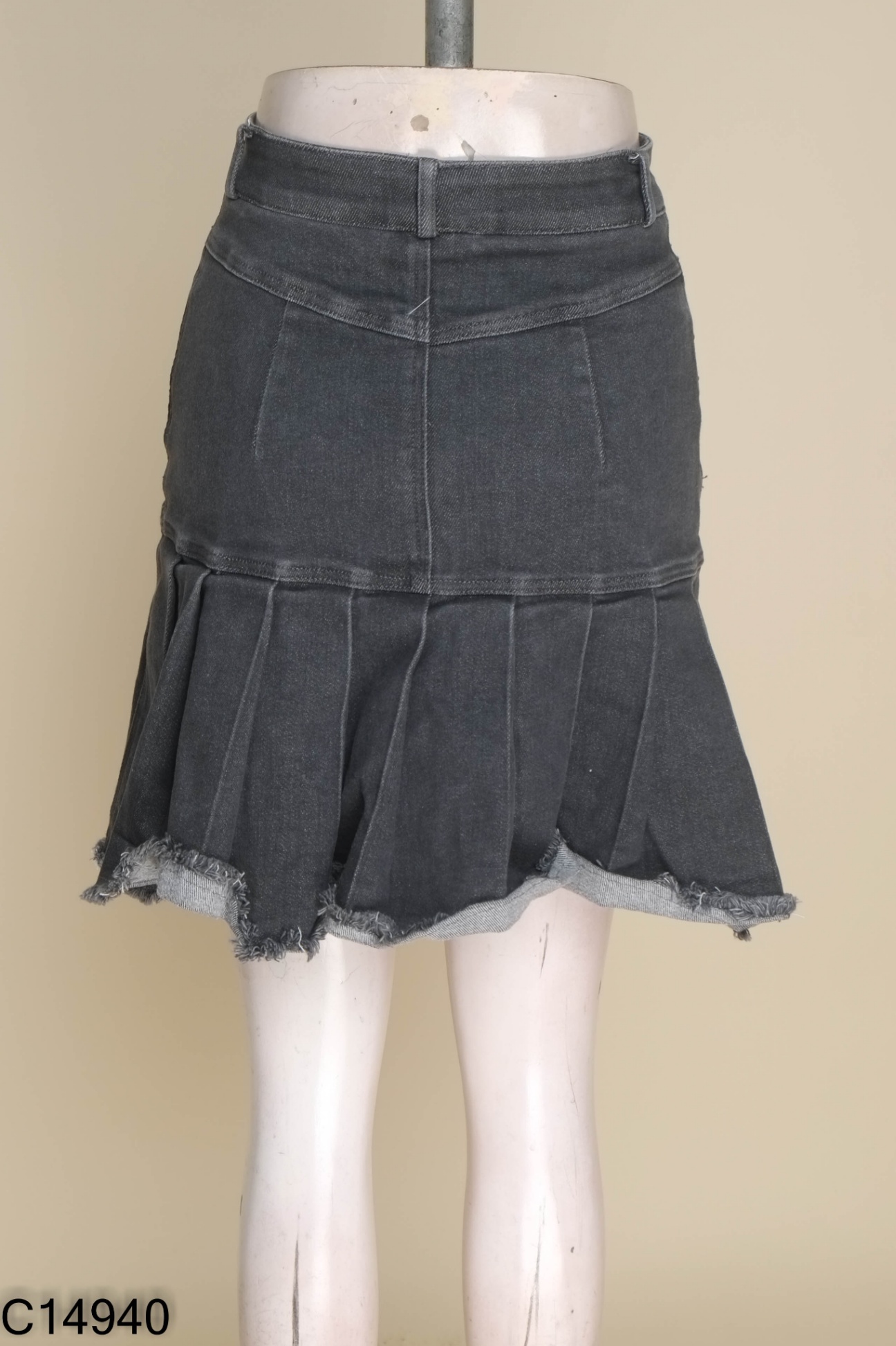 Chân váy jeans EVE DE EVA đen xếp ly