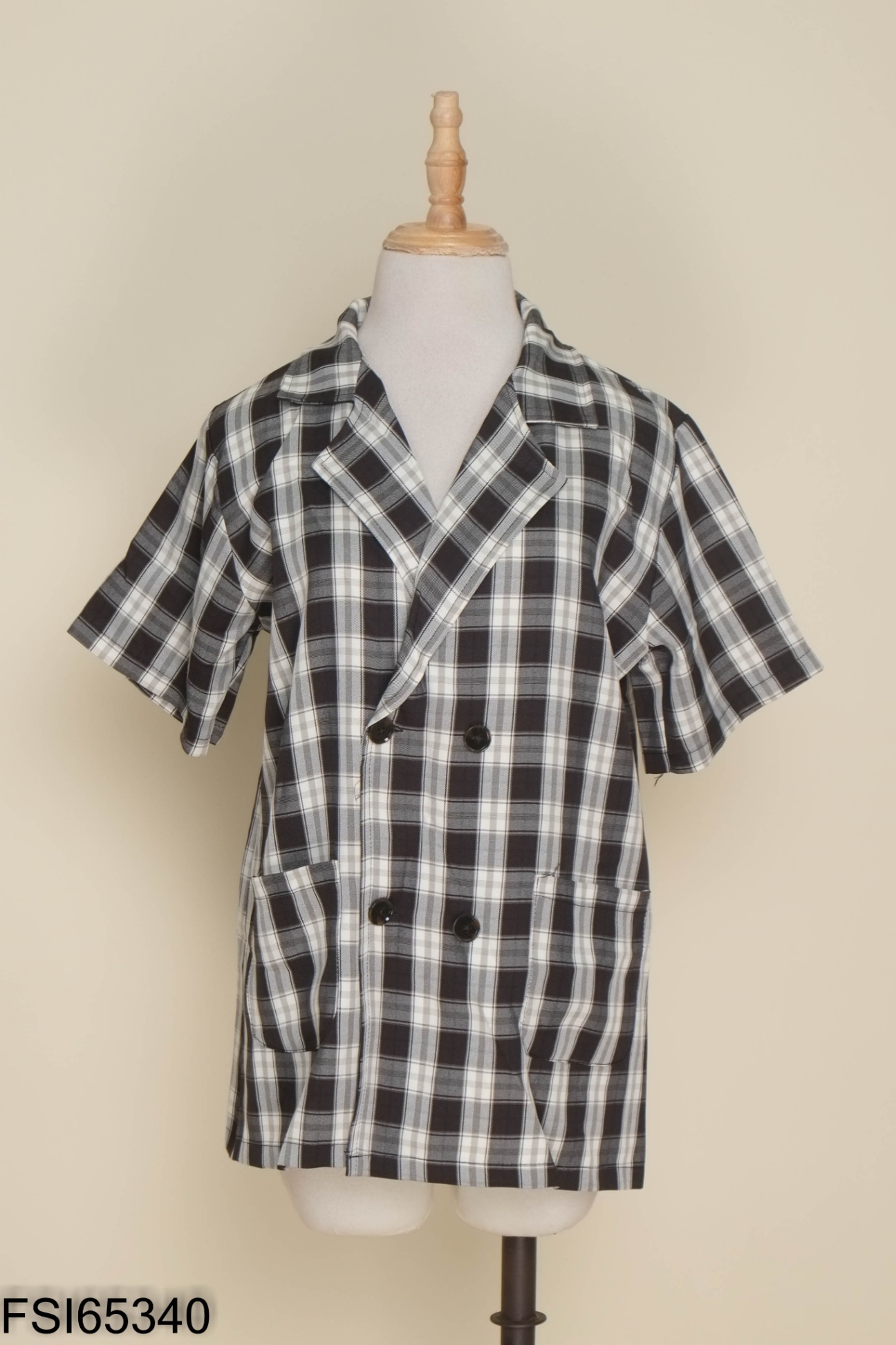 Áo blazer đen kẻ caro be