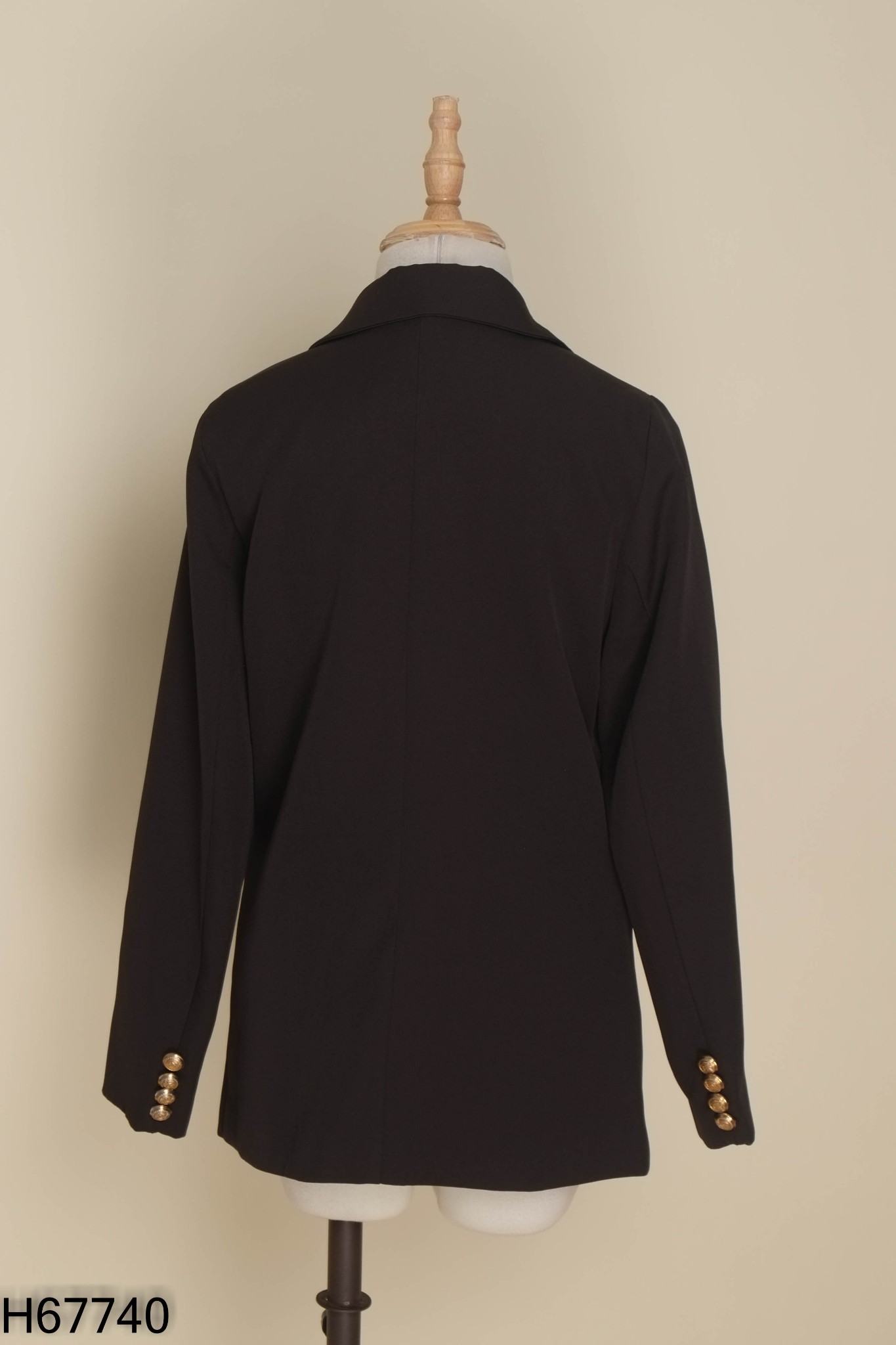 Áo khoác đen trơn