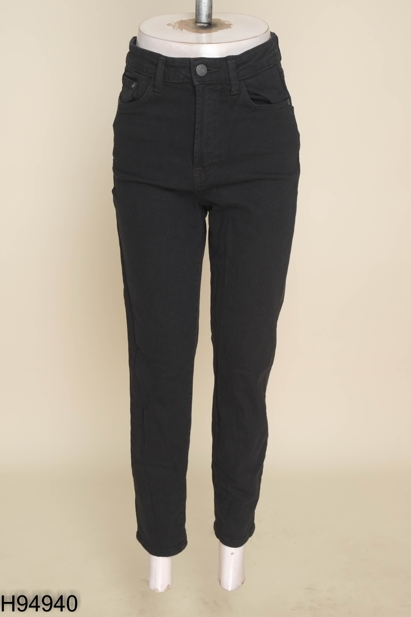 Quần STRADIVARIUS jeans đen