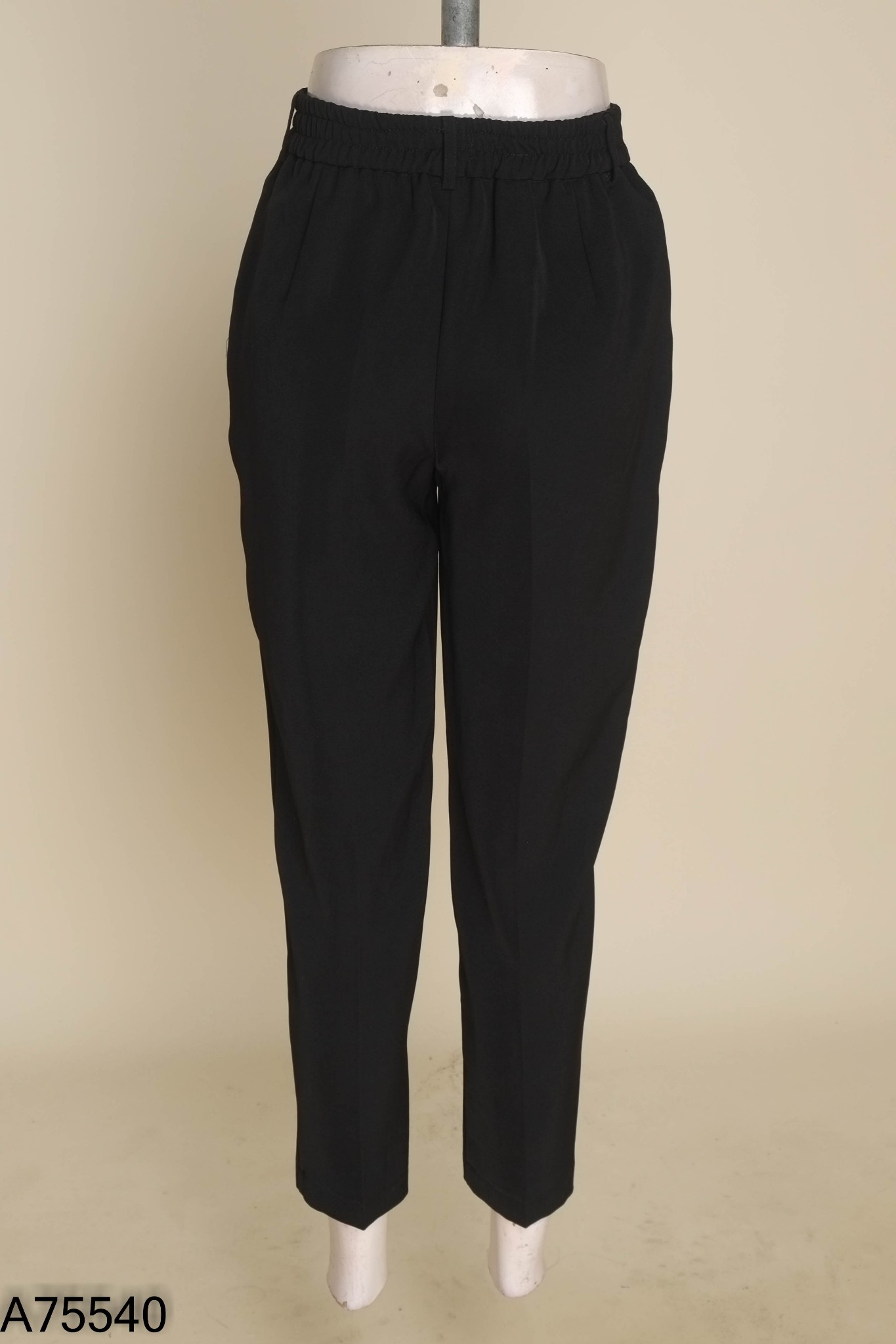 Quần VERO MODA đen trơn