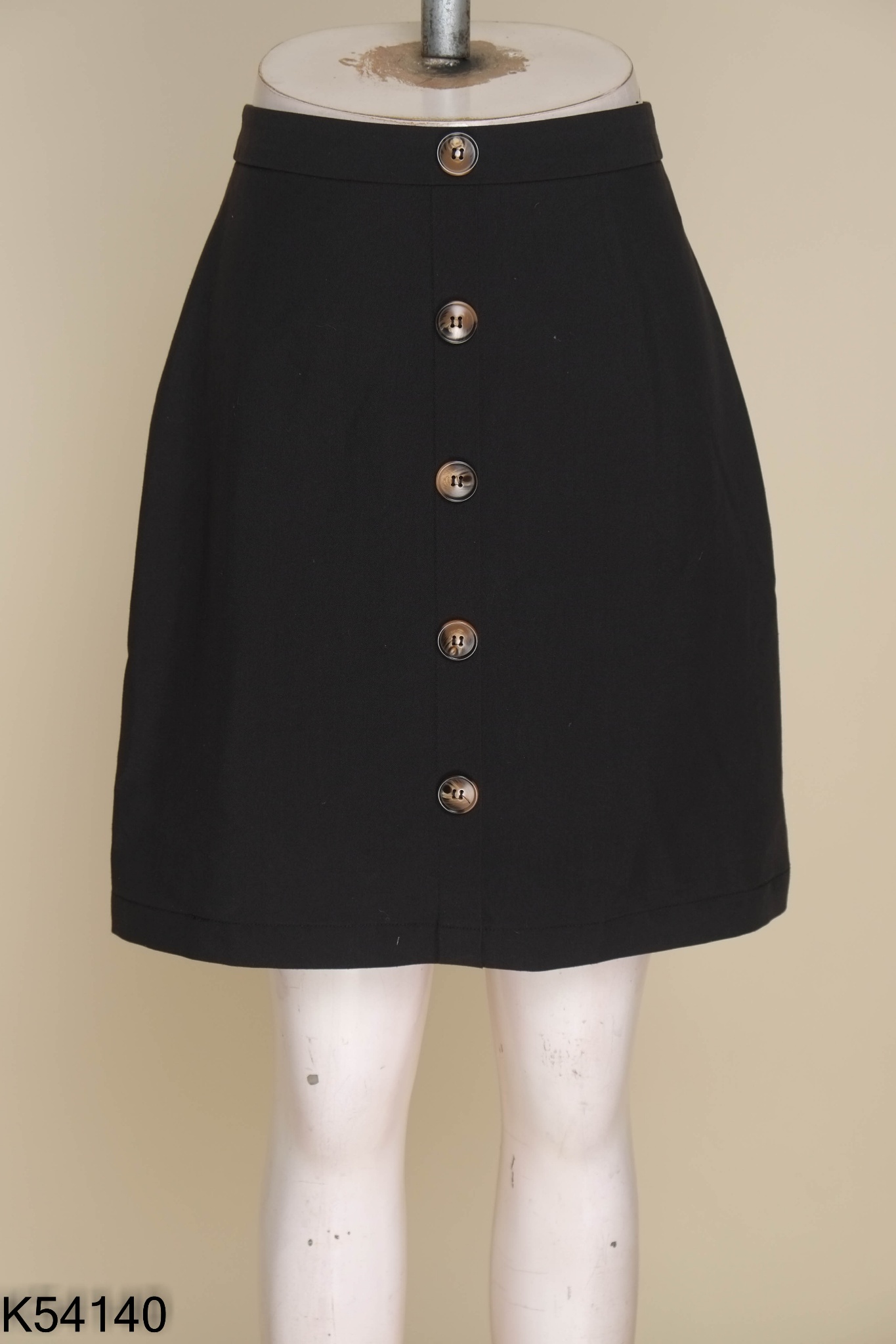 Chân váy đen có cúc ADORE DRESS