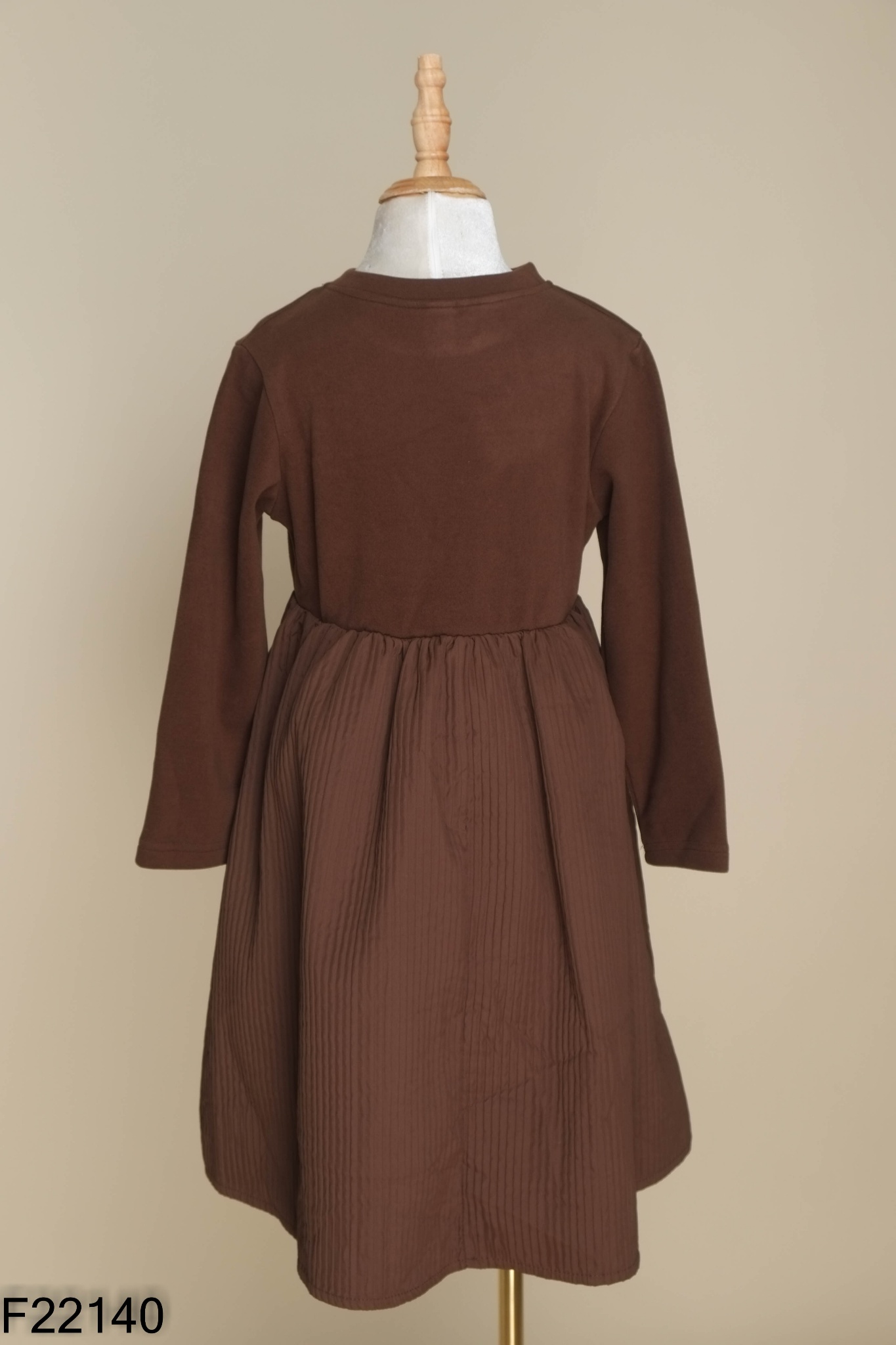 Váy ni nâu dài tay kid