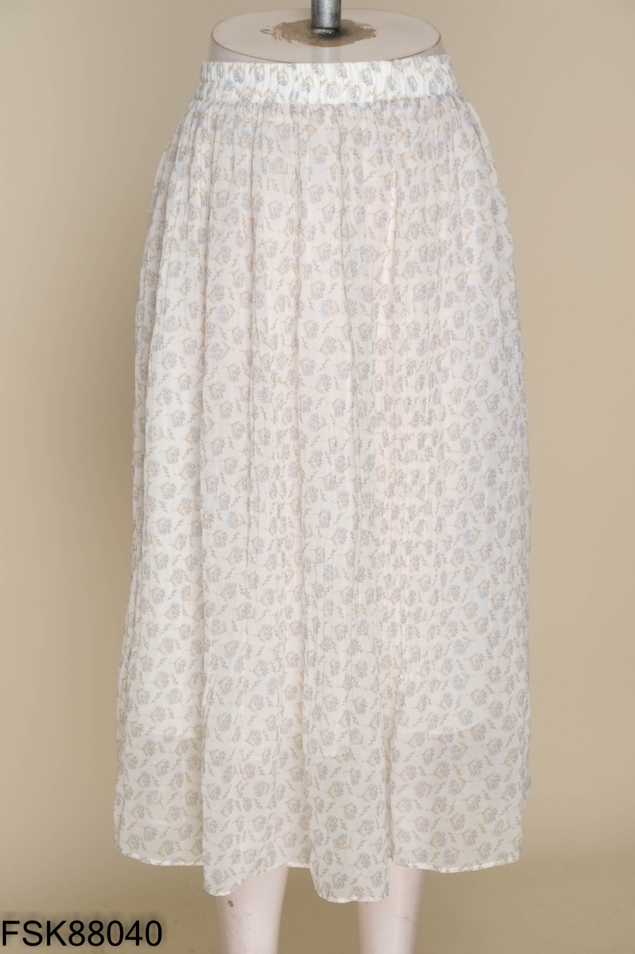 Chân váy voan be hoạ tiết