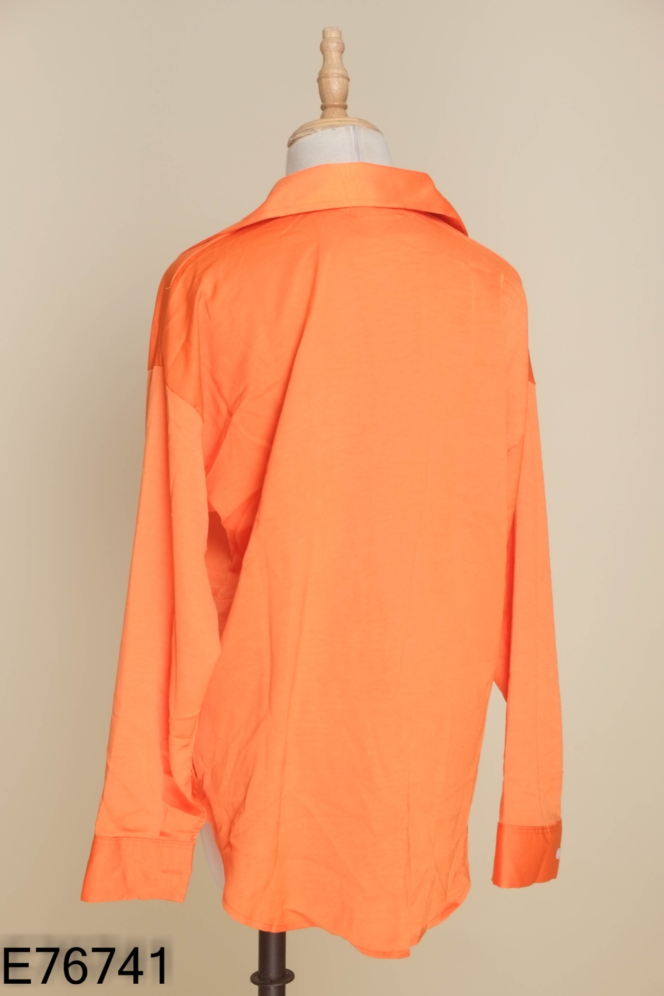 Áo sơ mi lụa cam