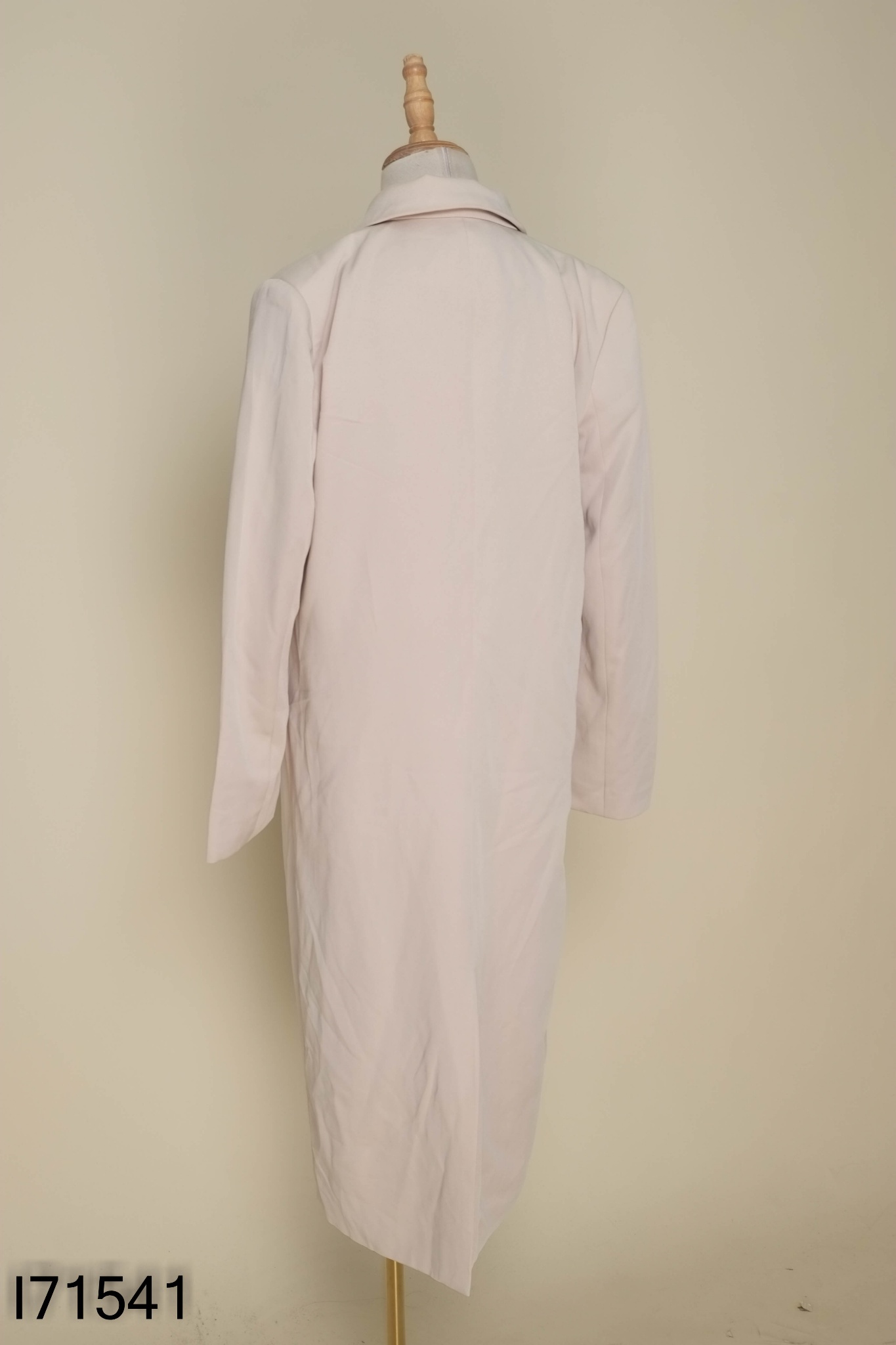 Áo khoác be dáng dài