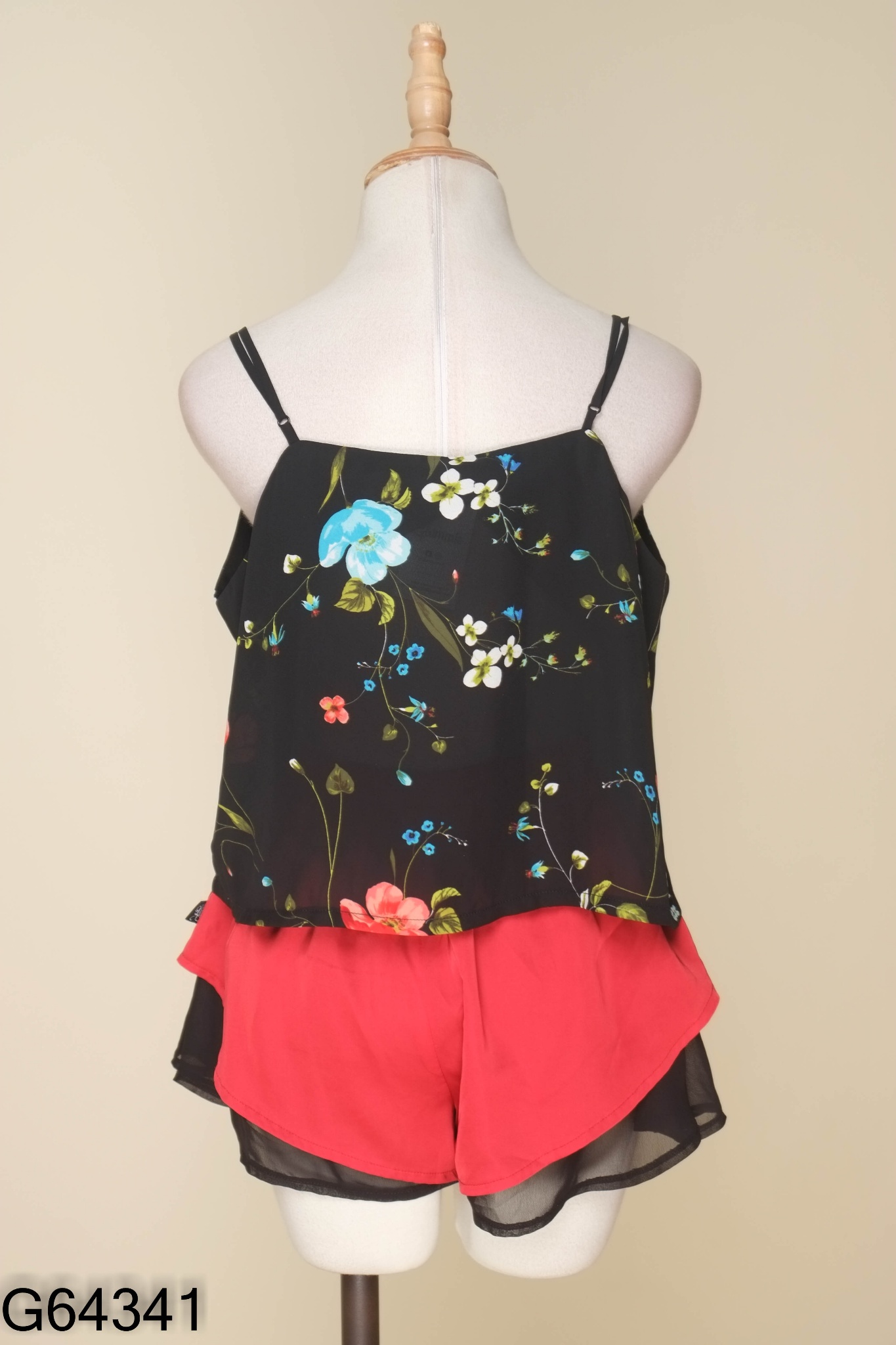 Set Áo hai dây đen hoa + quần lụa đỏ