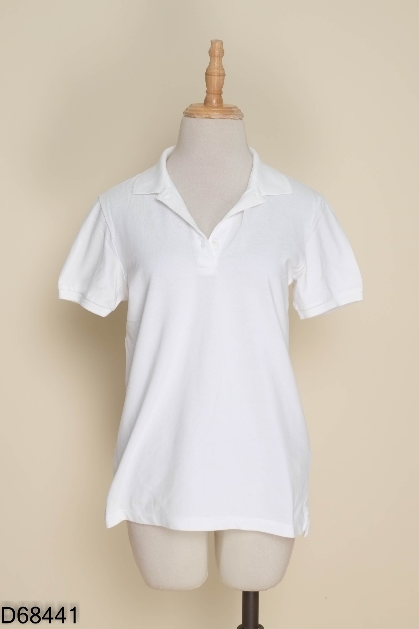 Áo UNIQLO trắng cổ polo