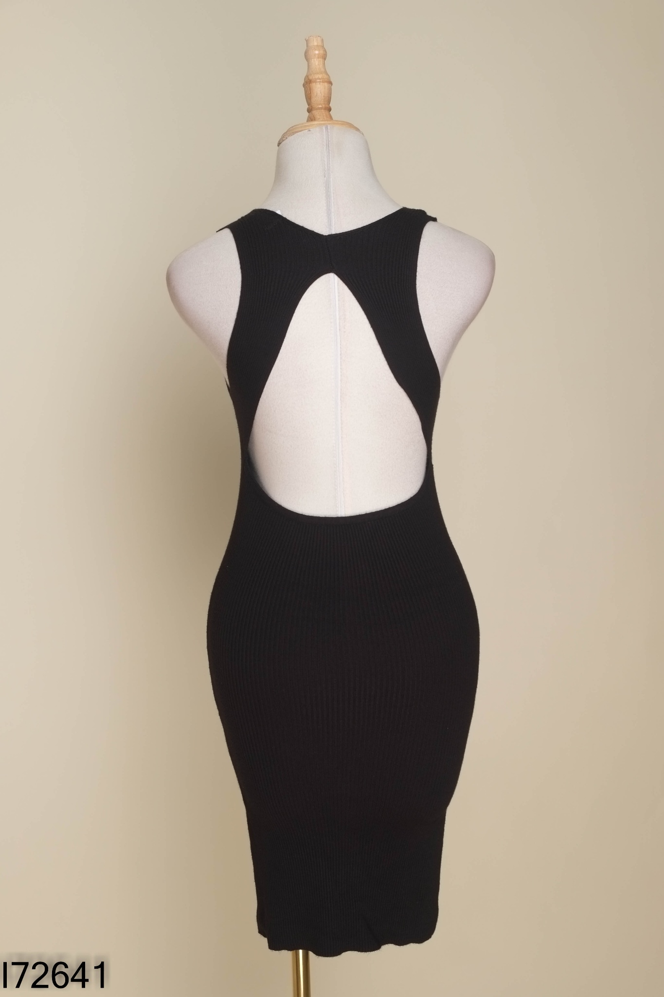 Váy sát nách MANGO đen trơn