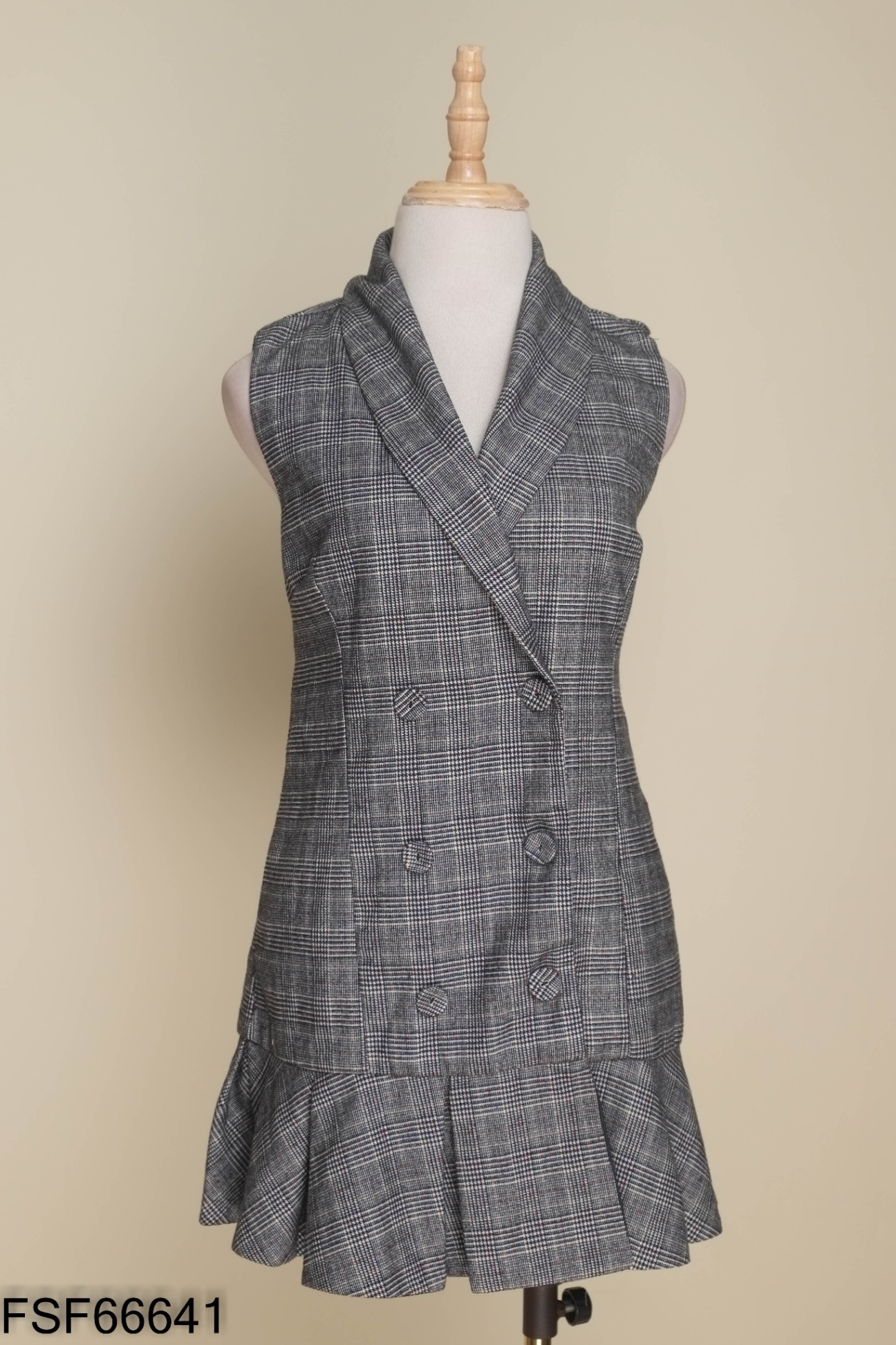 Áo khoác xám dài sát nách