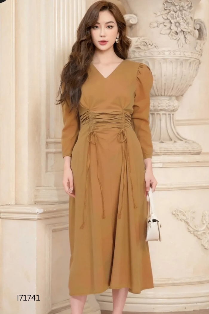 Váy nâu tay bồng rút dây