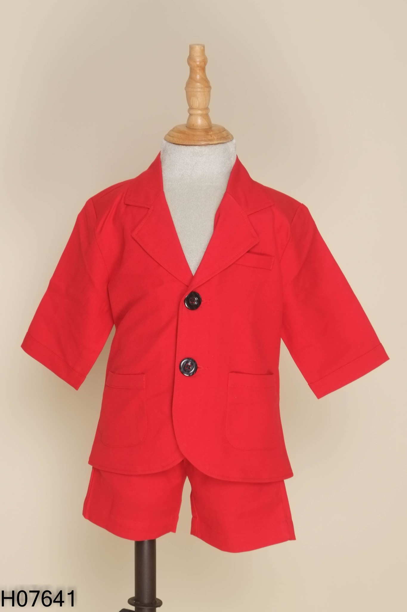 Set Áo đỏ phối cúc đen + quần shorts KIDS