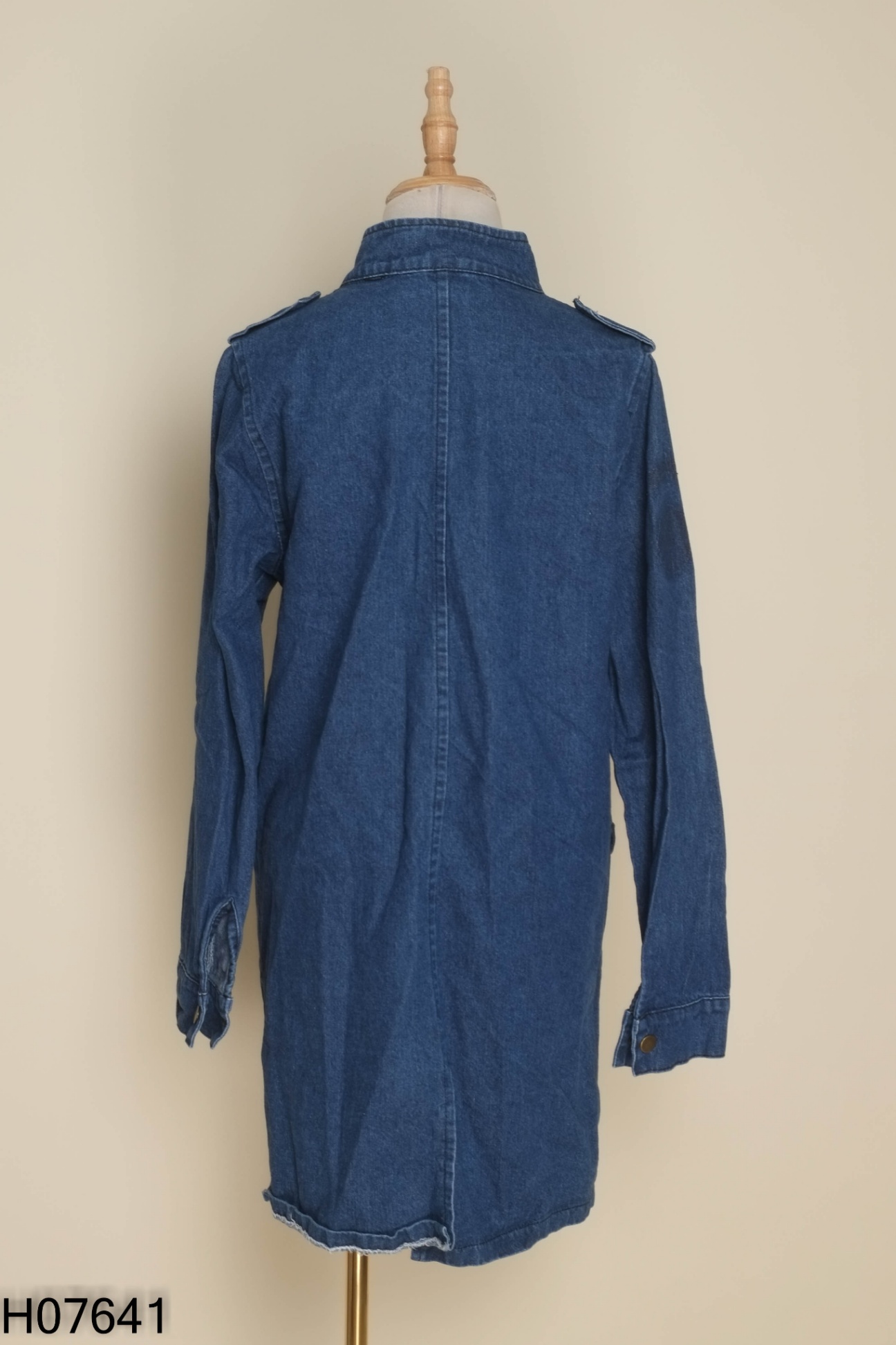 Áo khoác jeans xanh đậm dáng dài