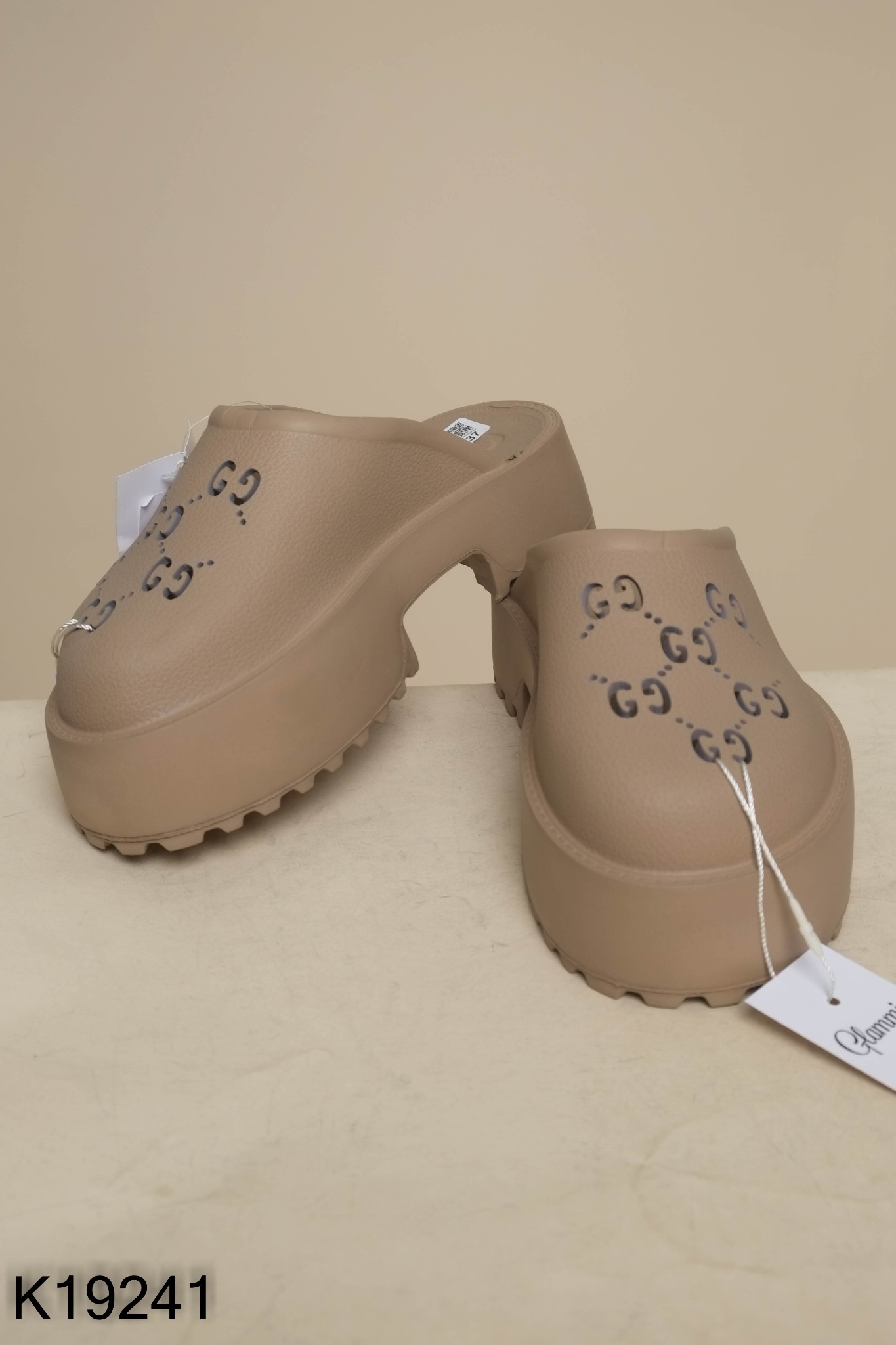 Dép sục nâu đế cao