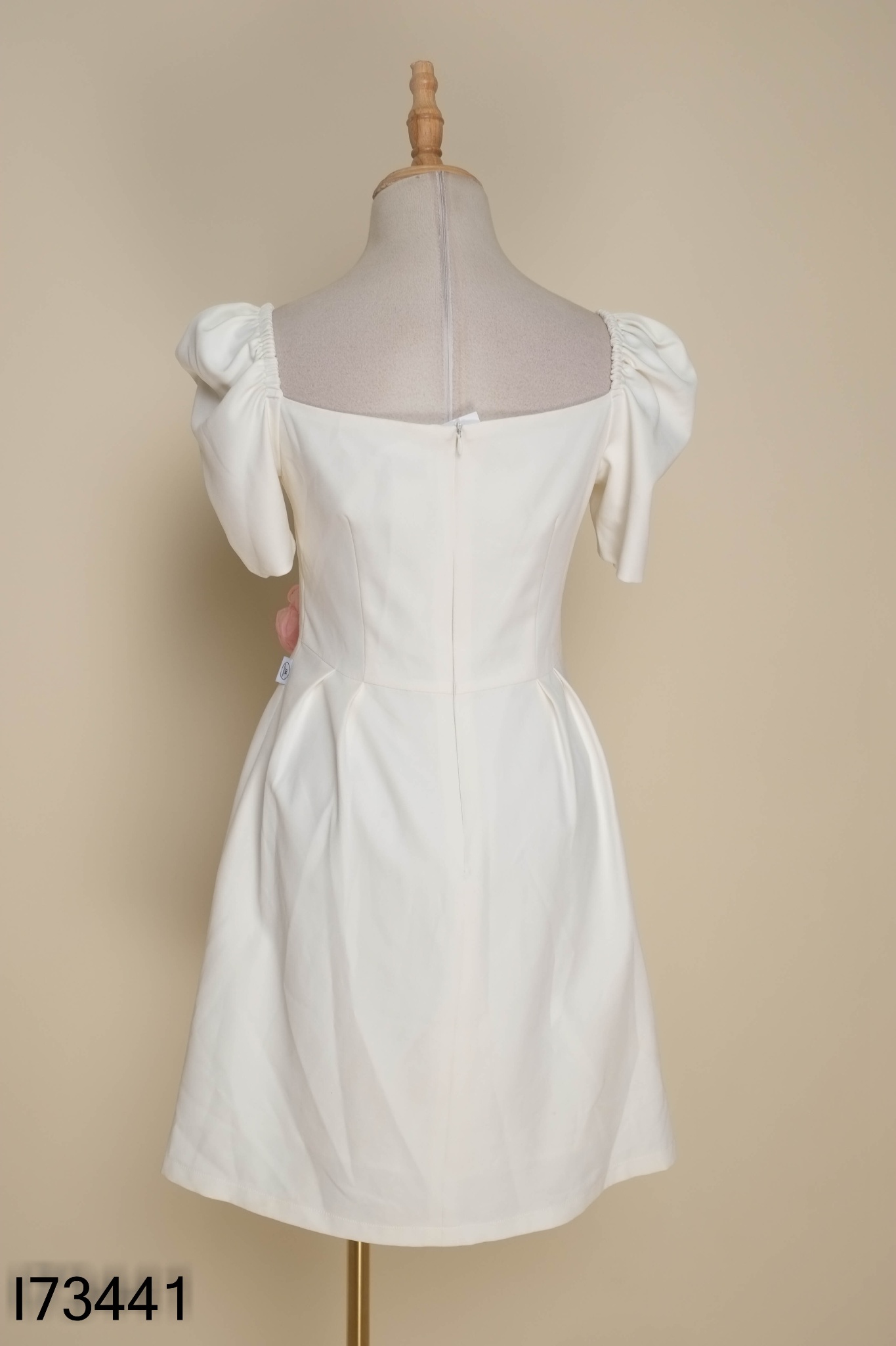 Váy JM DESIGN be đính hoa