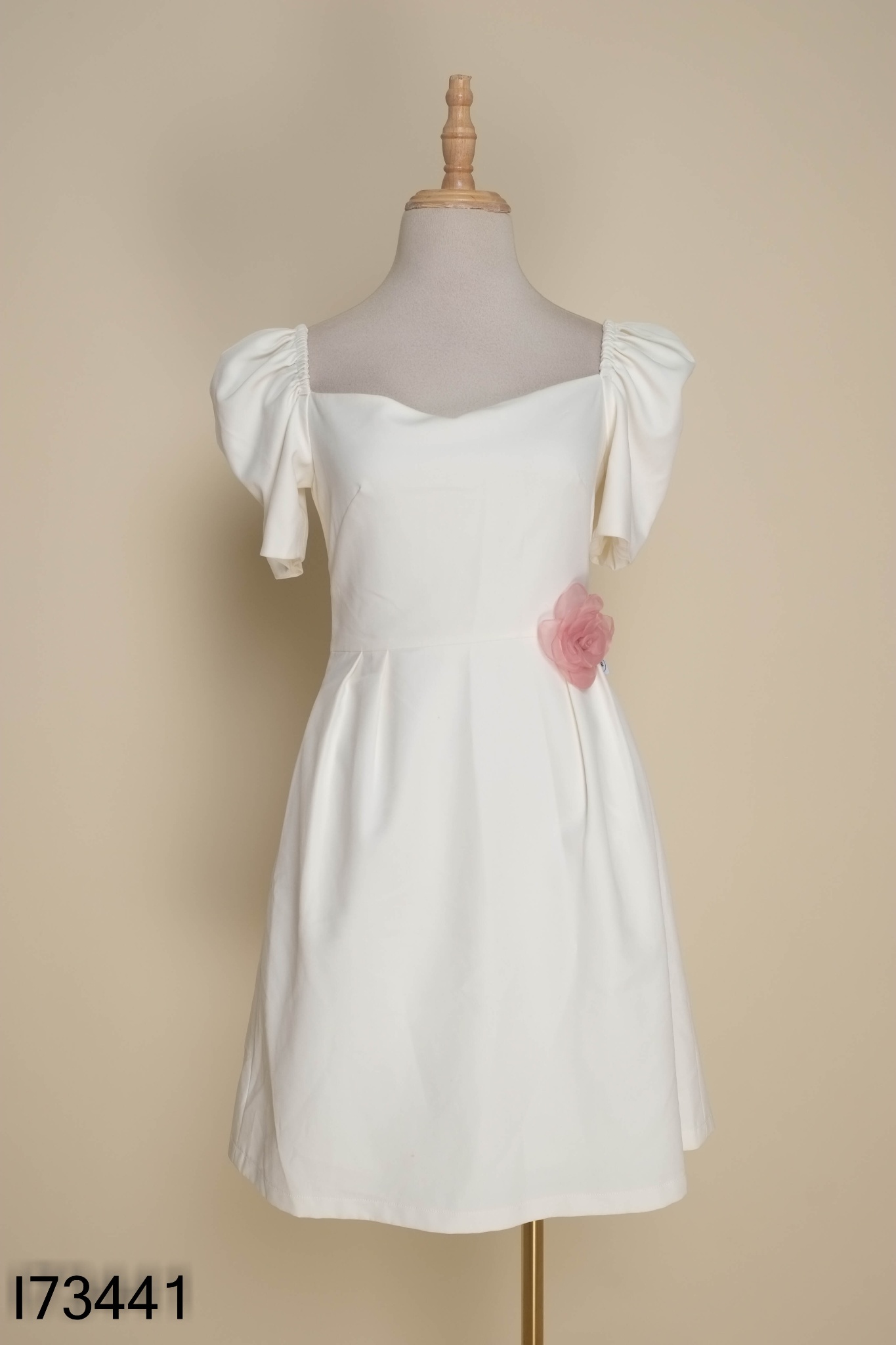 Váy JM DESIGN be đính hoa