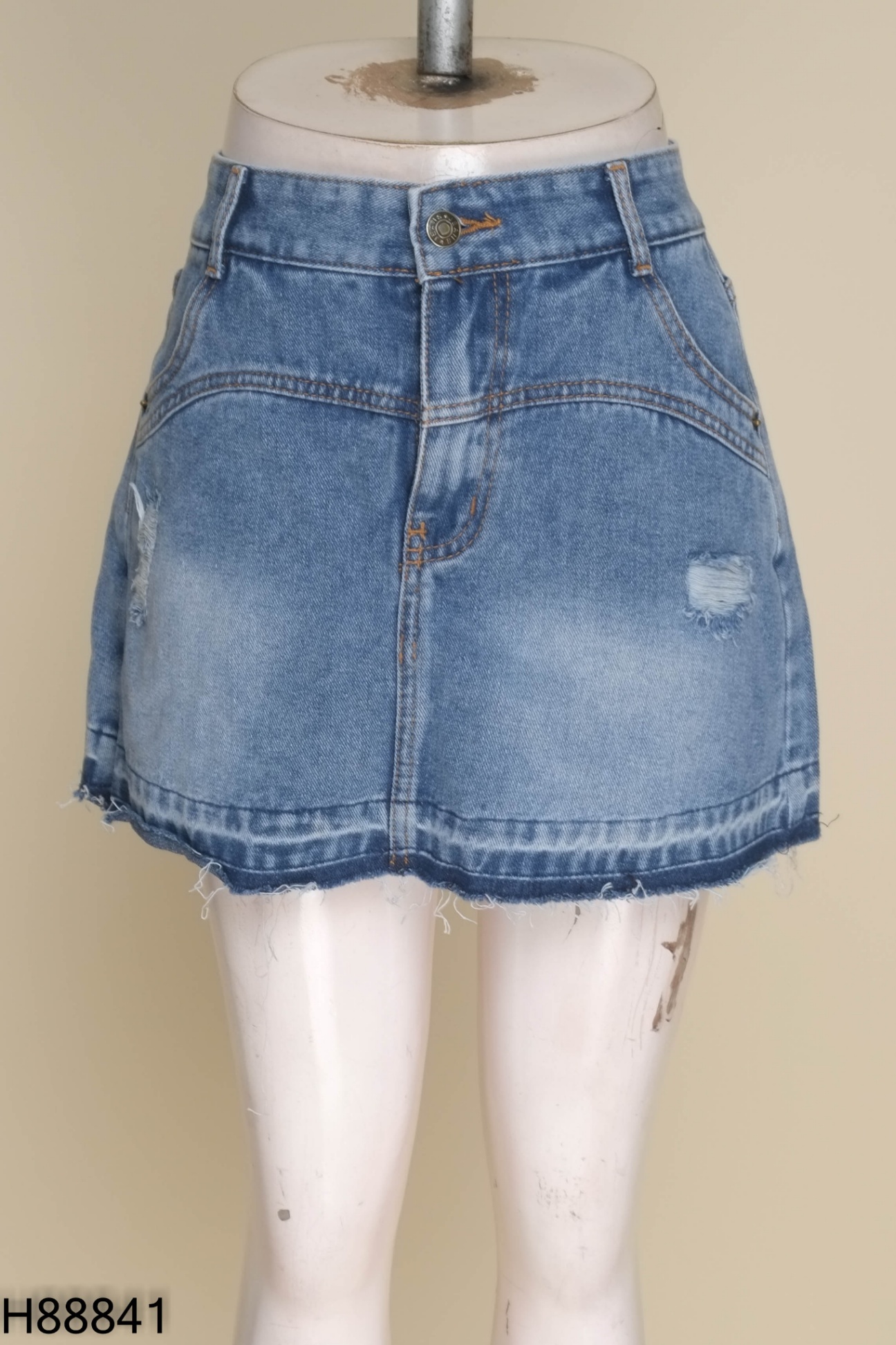 Quần jeans xanh rách giả váy