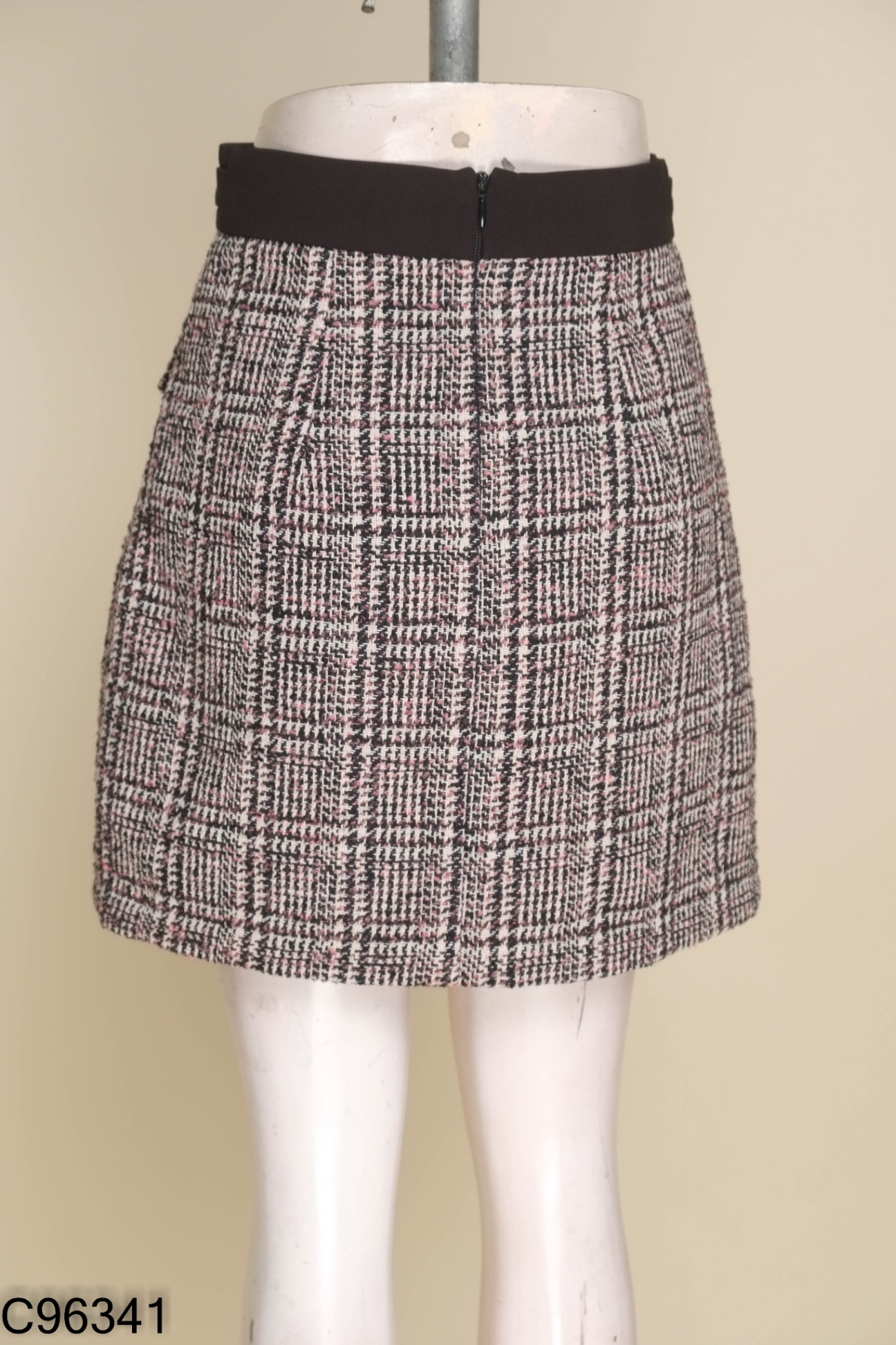 Chân váy dạ be TOPSHOP phối kim loại