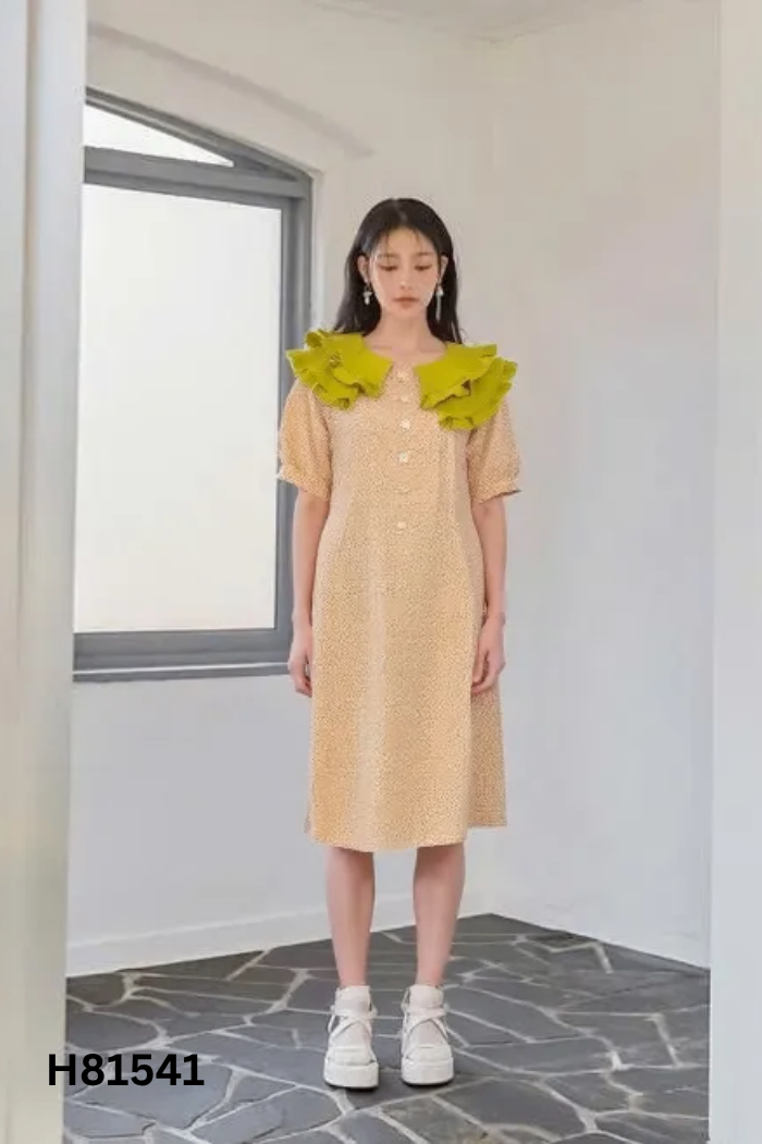 NEWTAG váy be phối hoa nhí cổ xanh