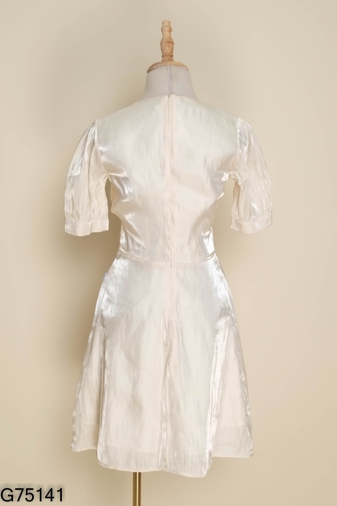 Váy 20AGAIN organza be đính ngọc