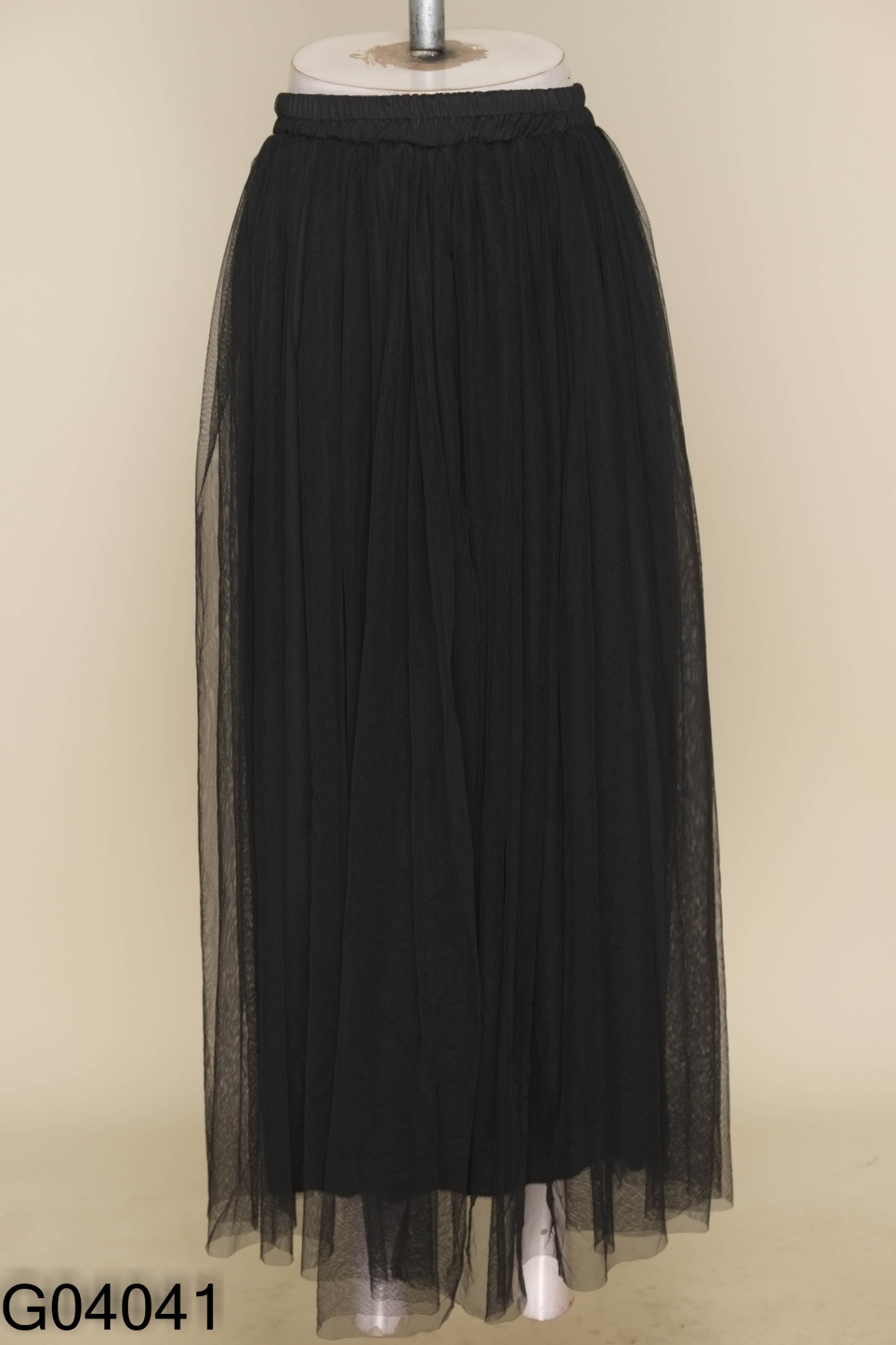 Chân váy lưới đen