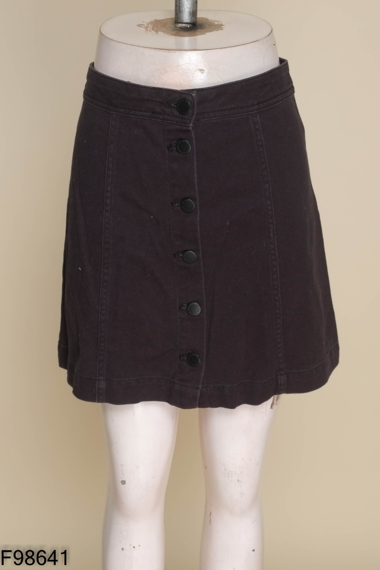 Chân váy HM jeans đen phối cúc