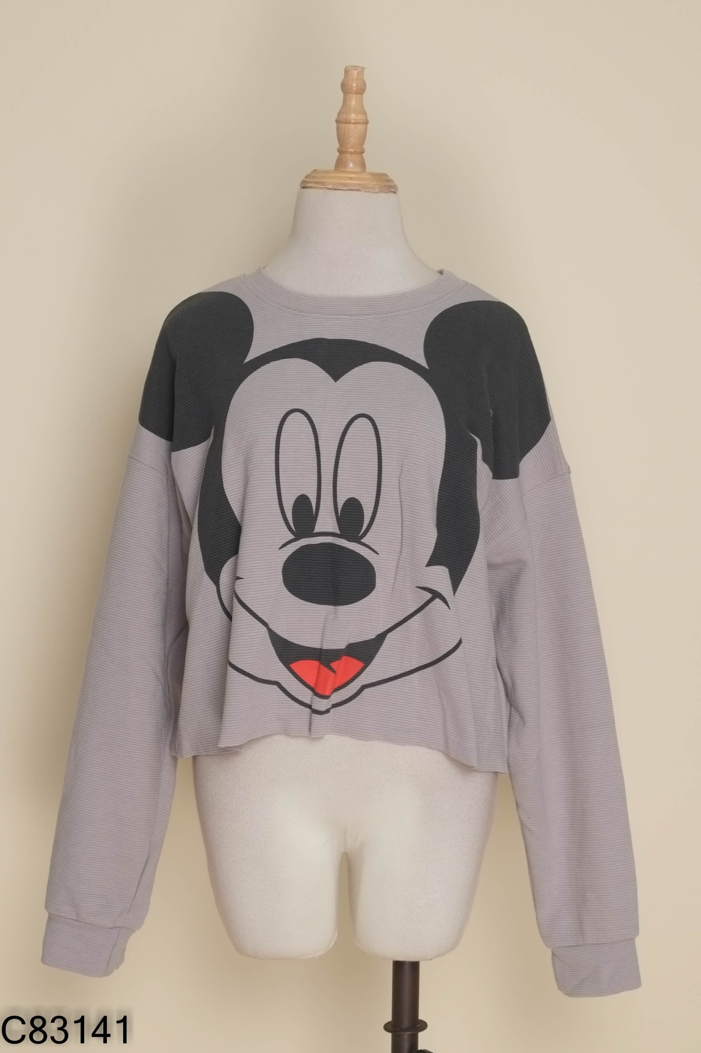 Áo xám FOREVER 21 in hình Mickey