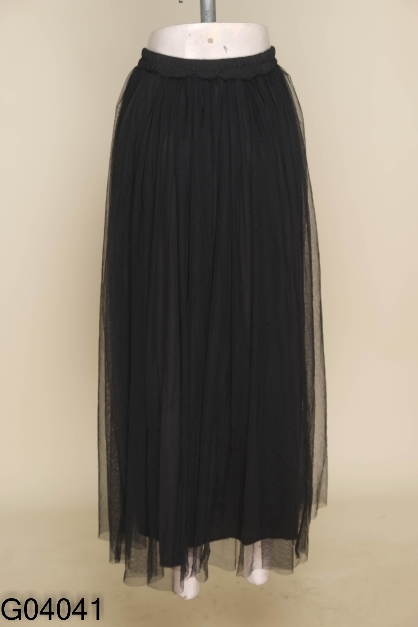 Chân váy lưới đen