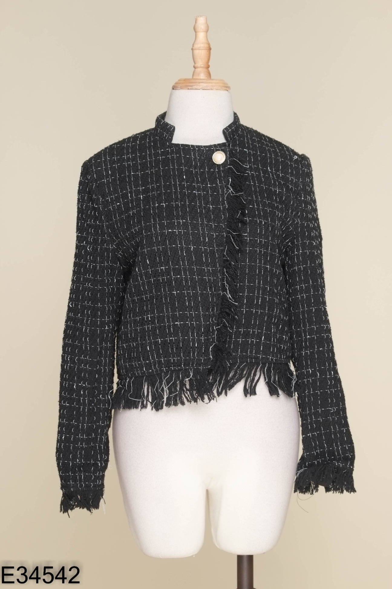 Áo CCHAT dạ tweed đen kẻ trắng