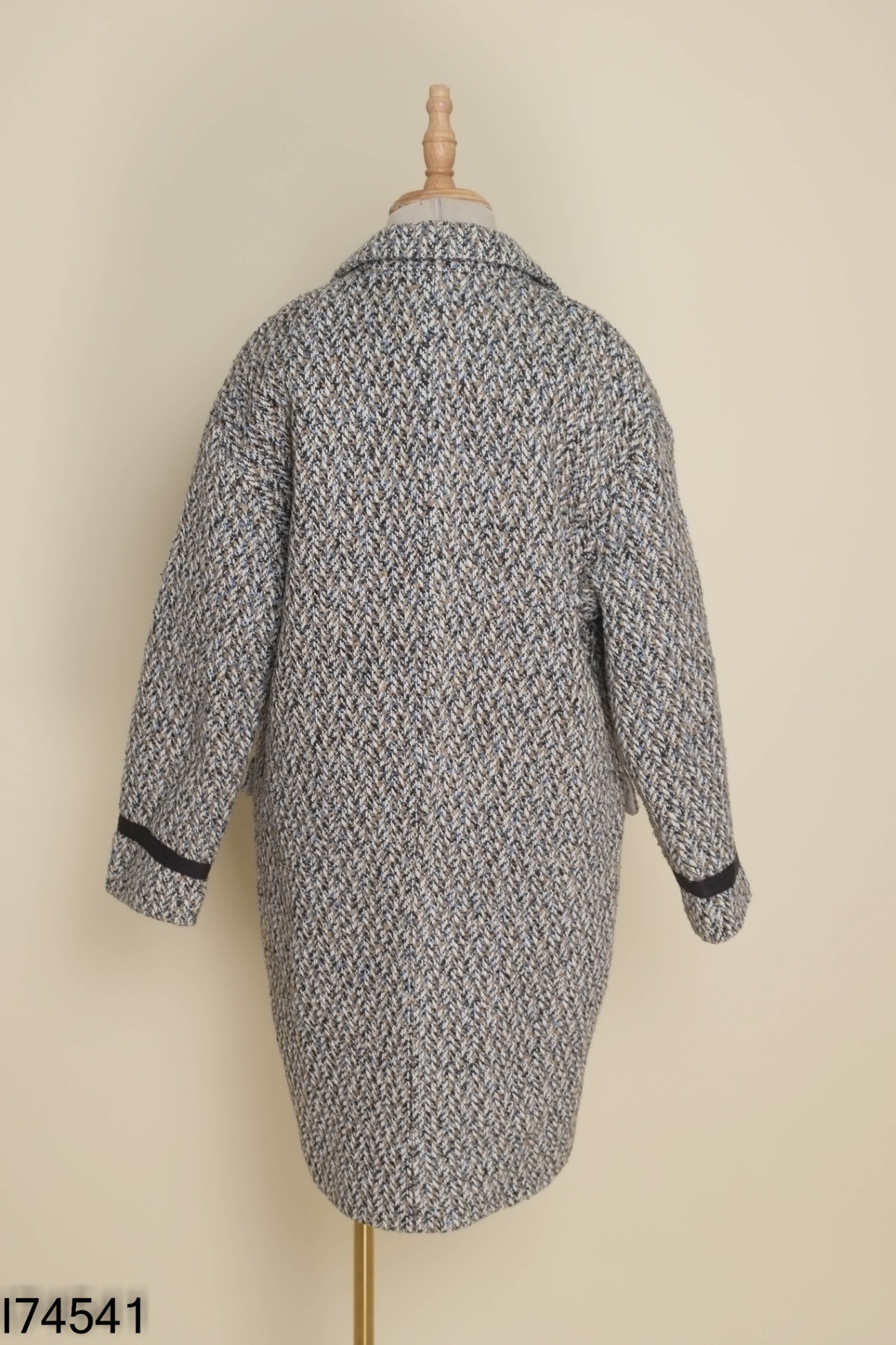 Áo khoác dạ be cổ vest