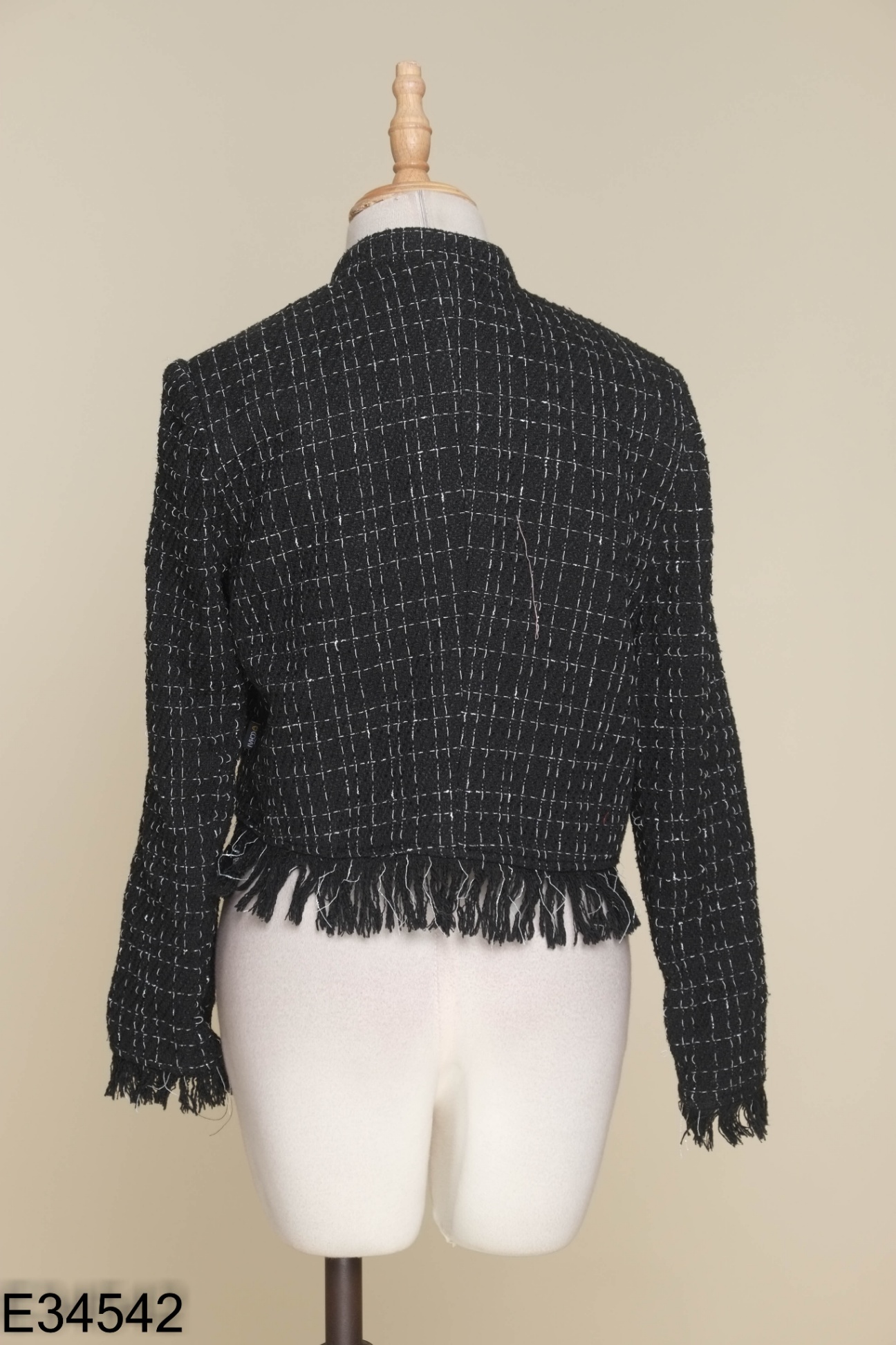Áo CCHAT dạ tweed đen kẻ trắng