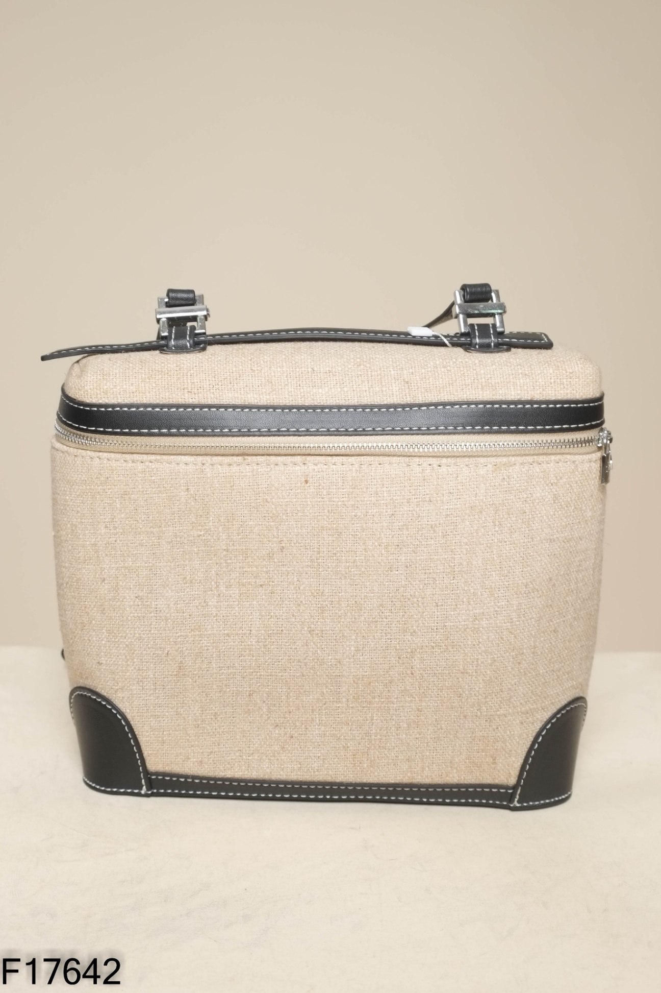 Túi xách cói nâu viền đen