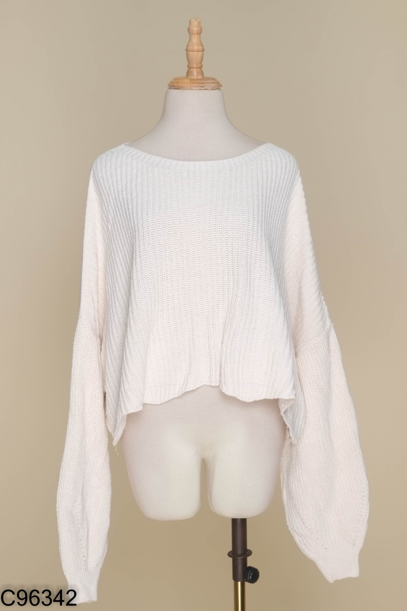 Áo len STRADIVARIUS trắng ngà