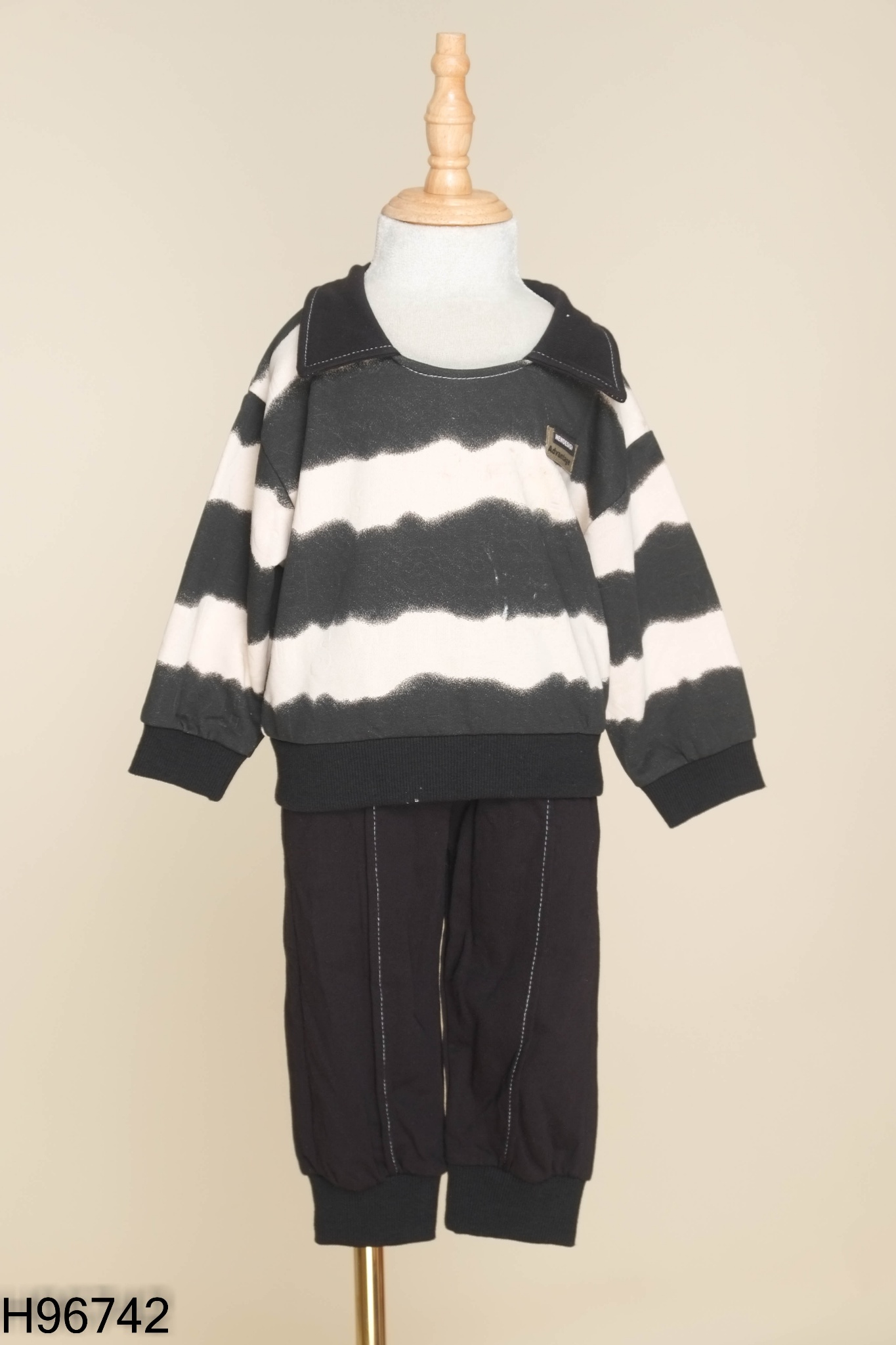 NEWTAG Set Áo be phối đen cổ bẻ + quần KIDS