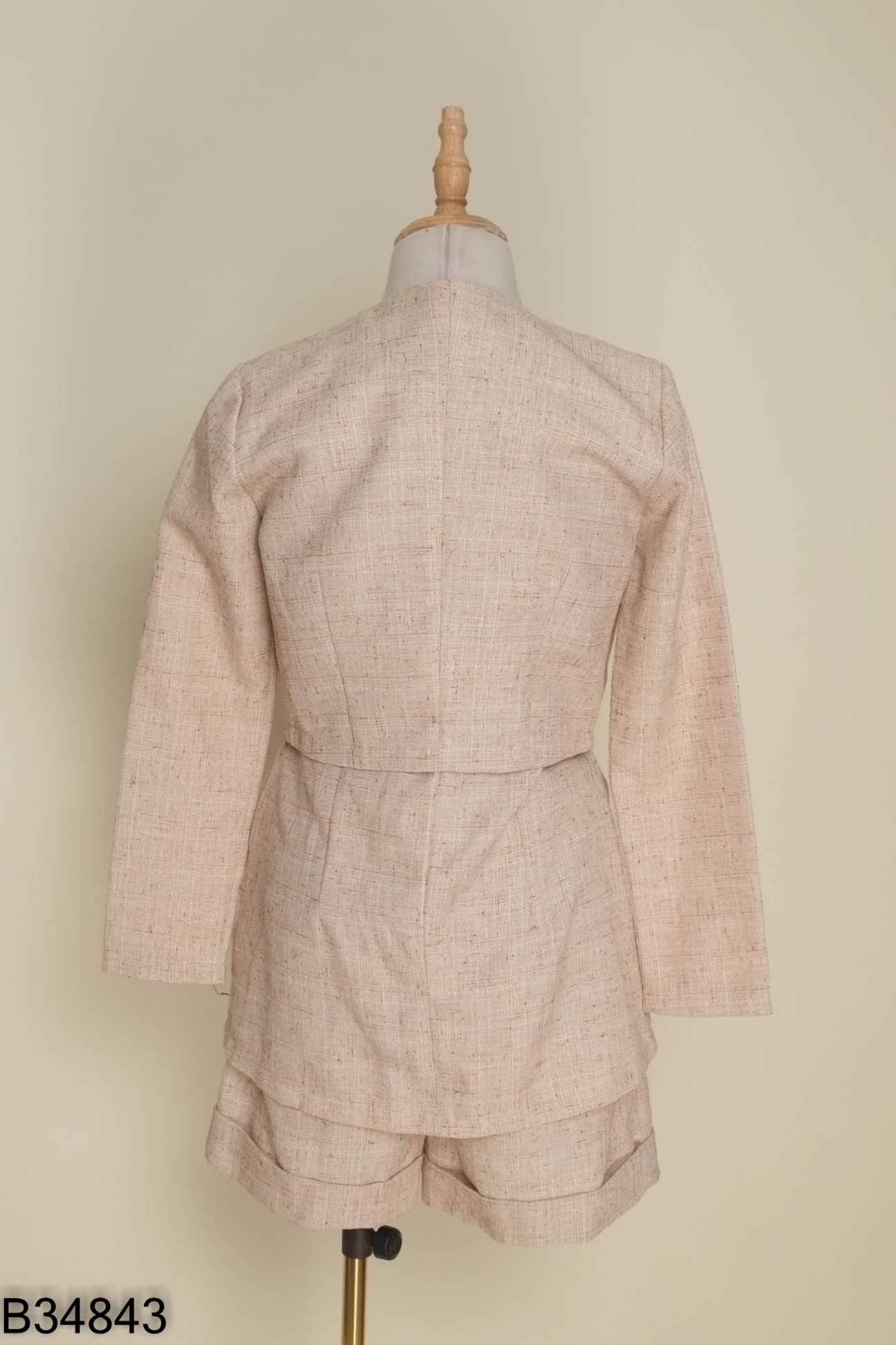 SET 3 Áo gile hồng + áo khoác + quần shorts