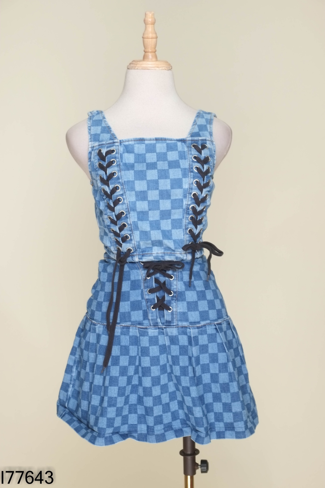 Set HM jeans xanh kẻ caro