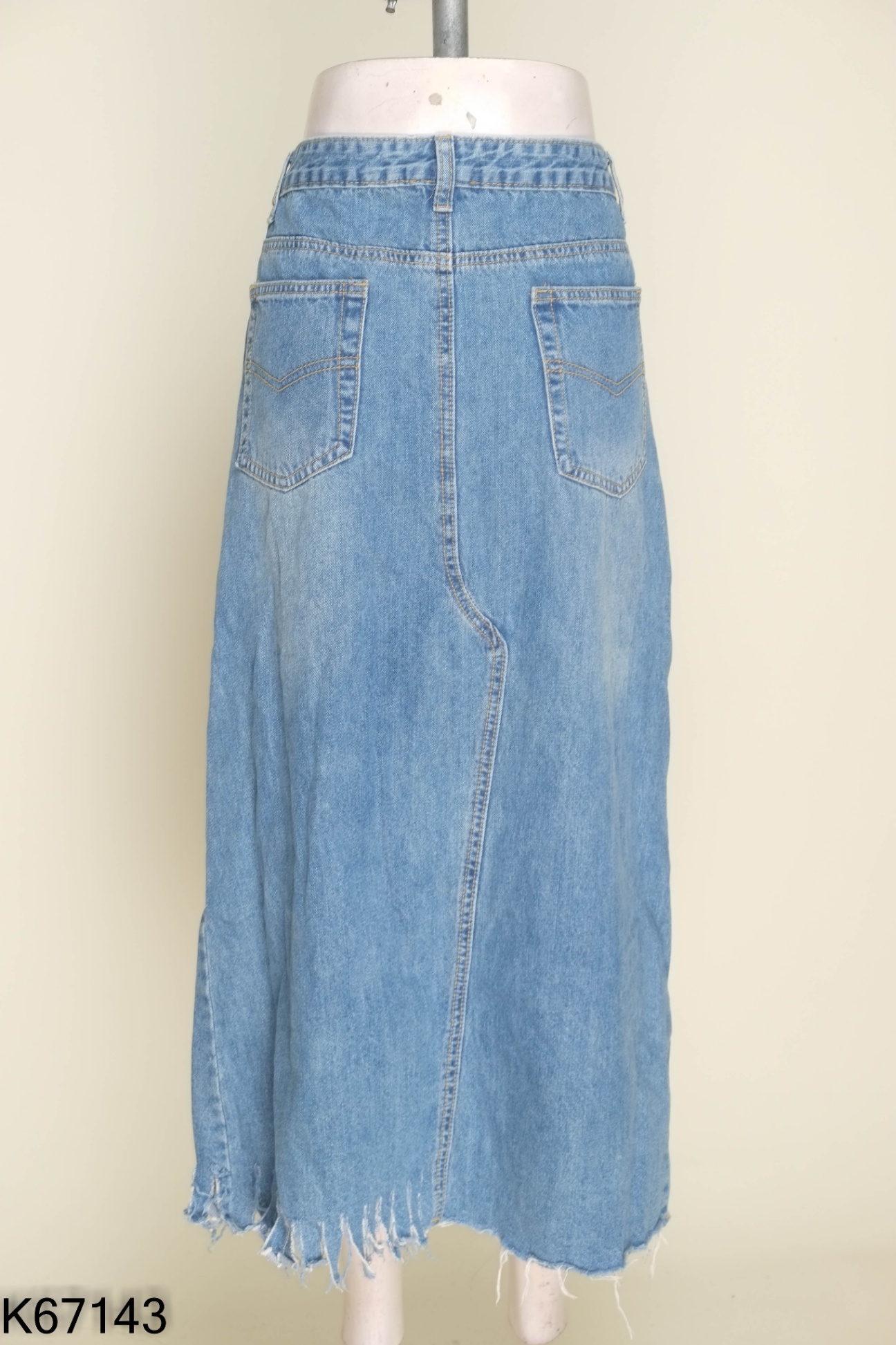 Chân váy EVIS denim xanh xẻ tà trước