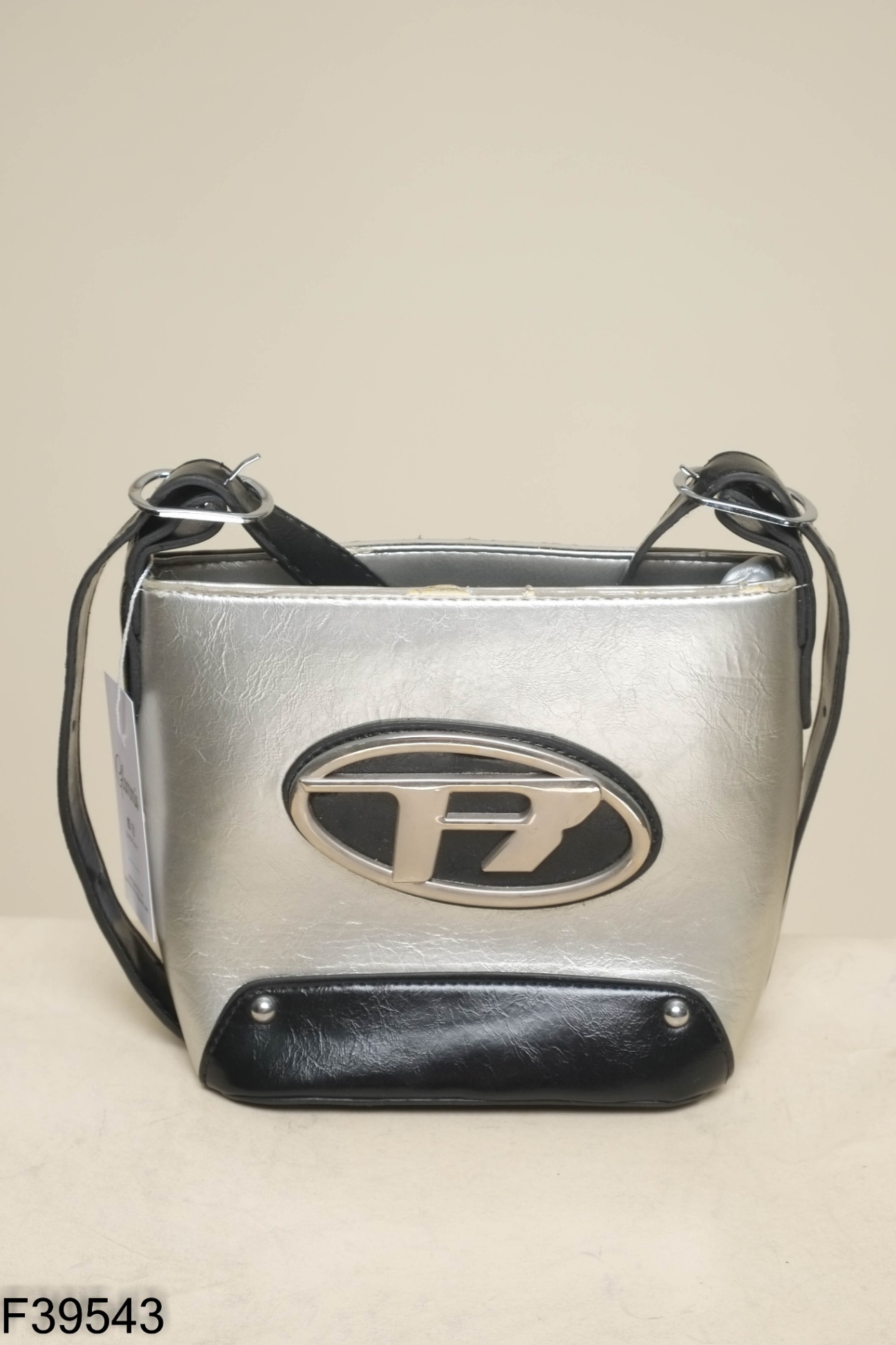 Túi bạc phối đen (troc da nhẹ)