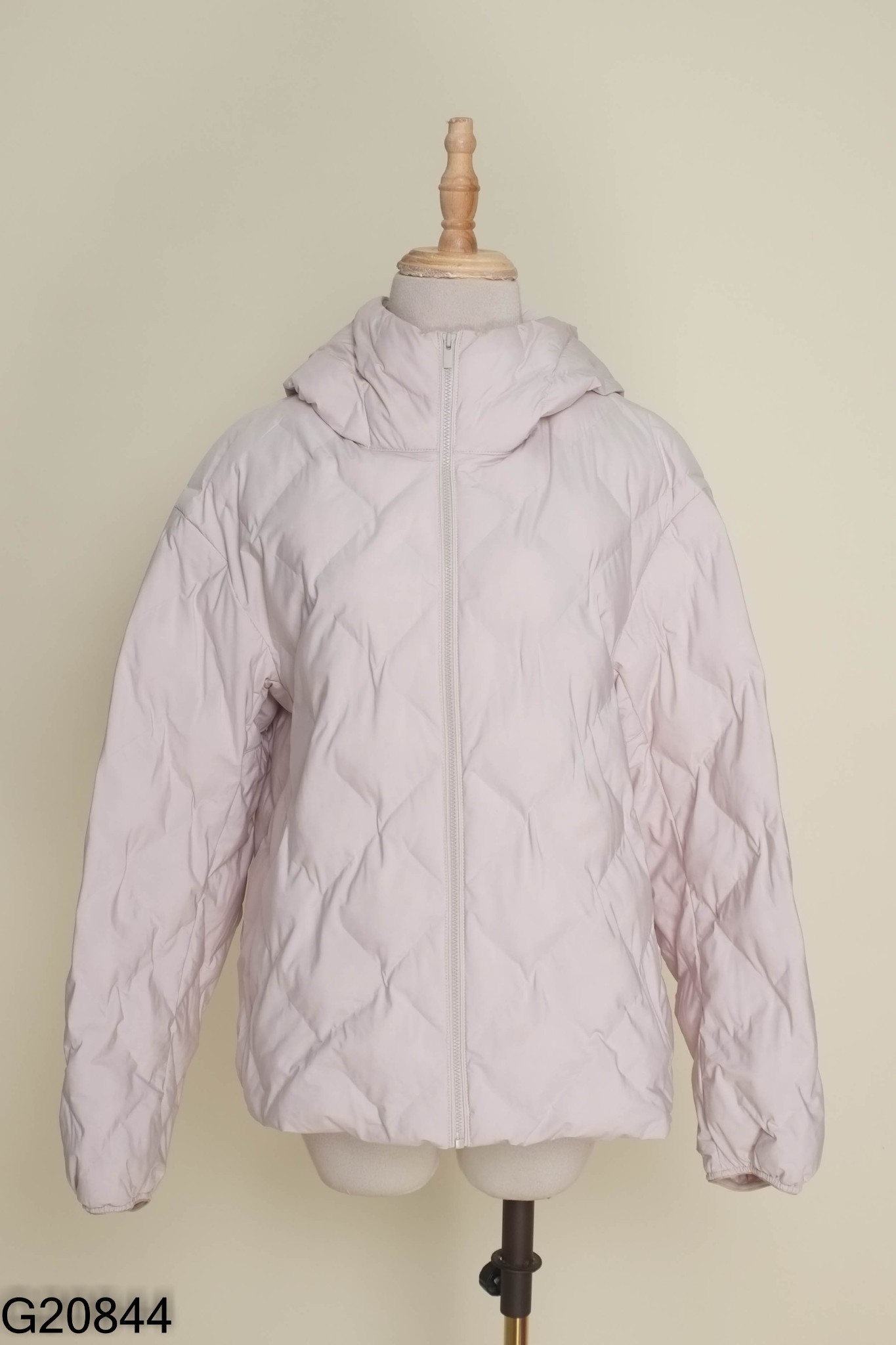 Áo phao xám UNIQLO siêu nhẹ