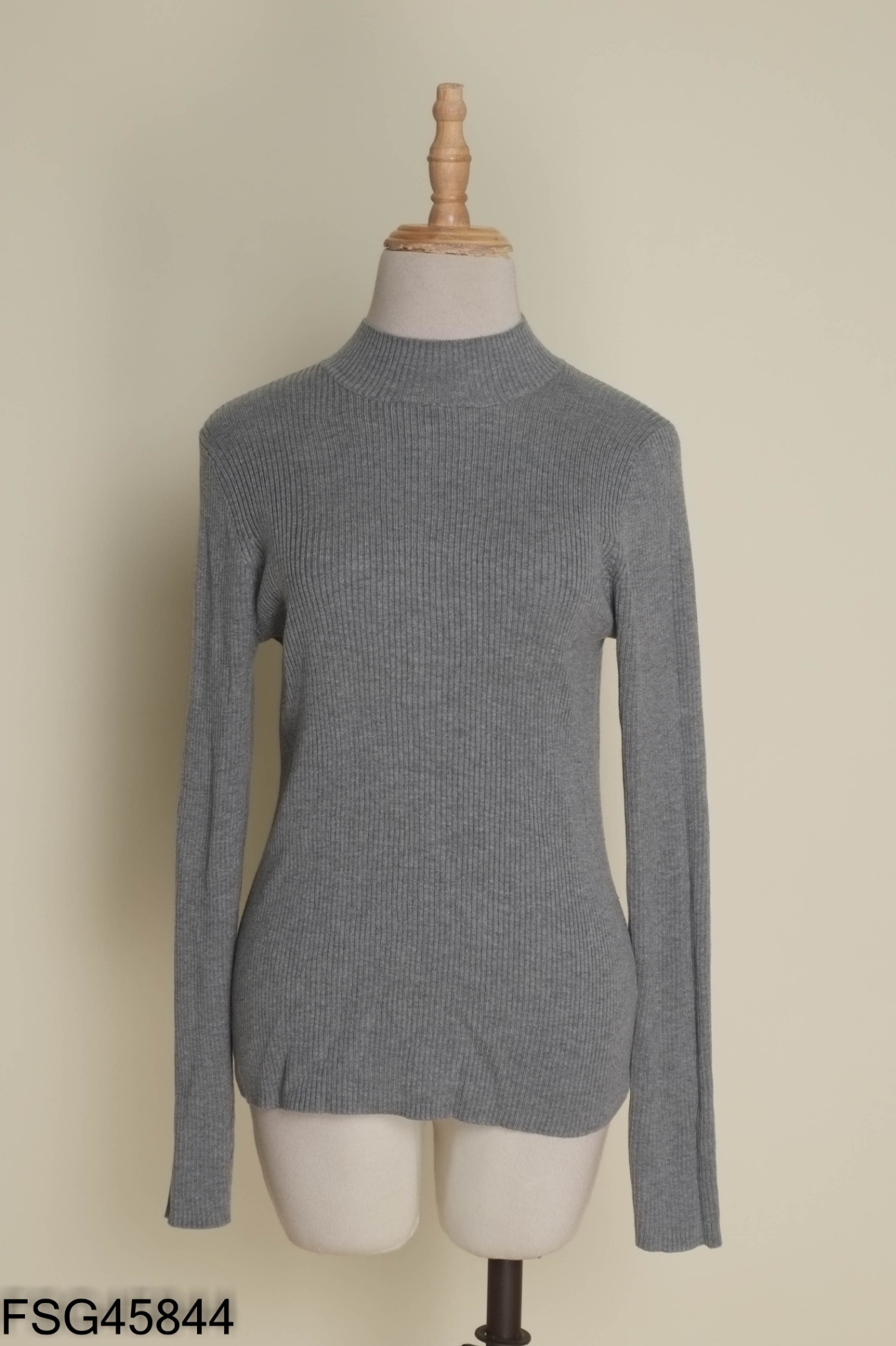 Áo len GU xám