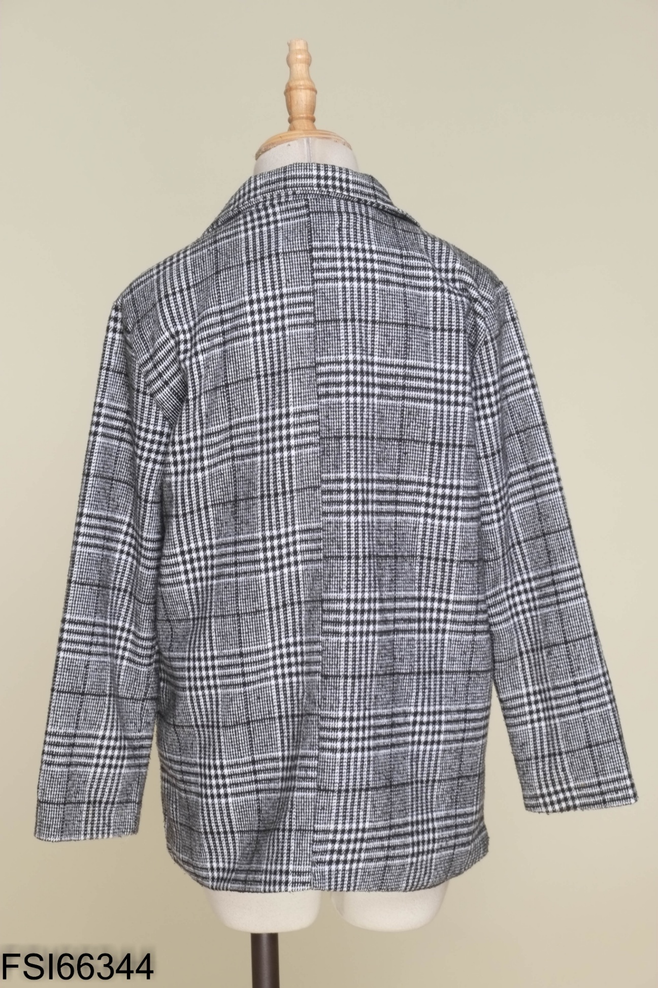 Áo dạ xám kẻ cổ vest